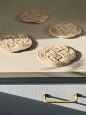 Sæt med 4 Ocean Plait Coasters i Flettet Jute | Ø10 cm Studio Hafnia