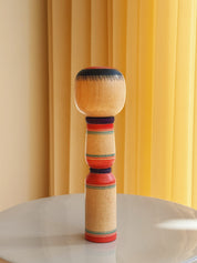 Vintage Kokeshi Dukke Nr. 226 fra Japan – Håndlavet | H 24,5 cm Studio Hafnia