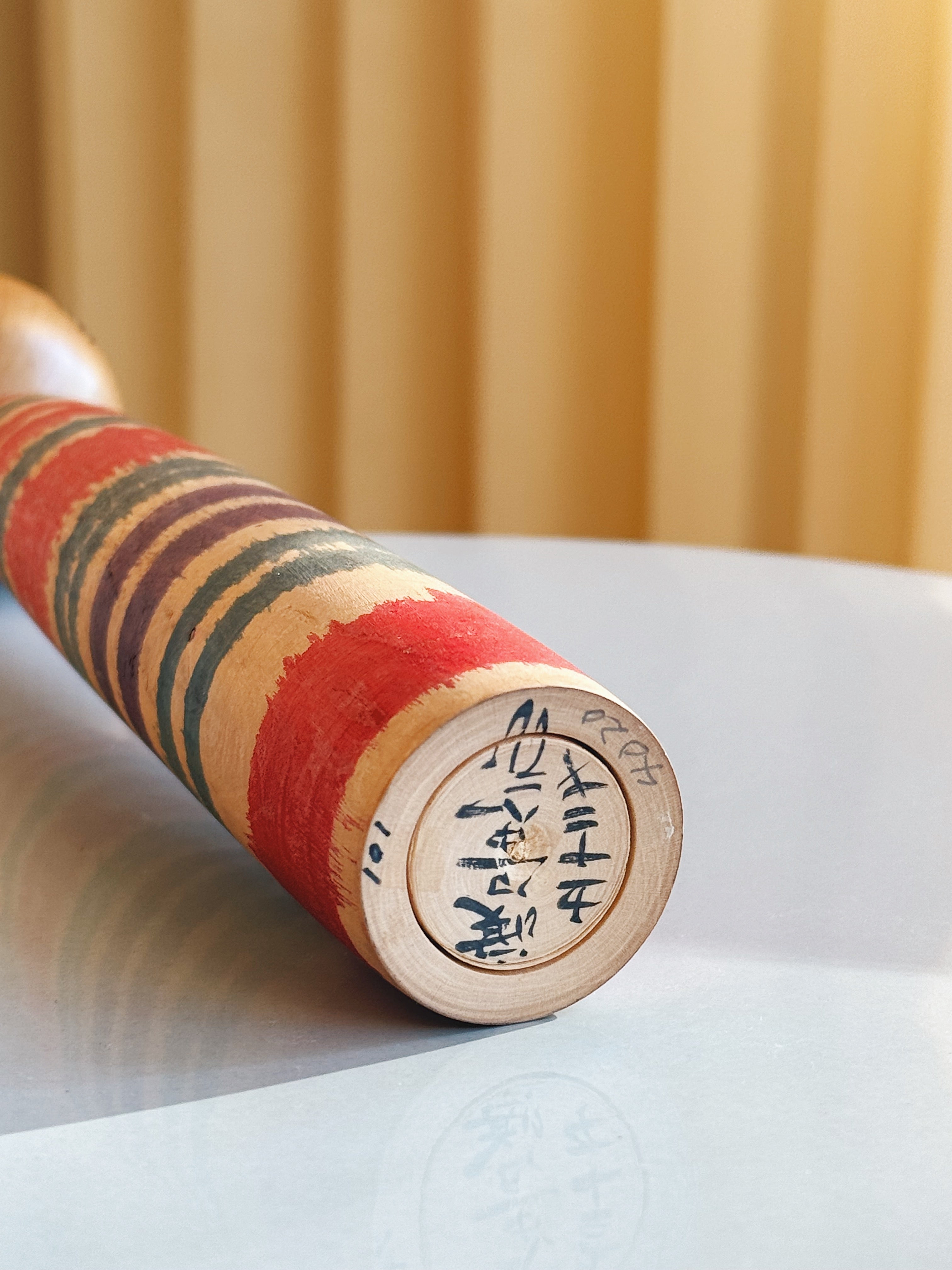 Vintage Kokeshi Dukke Nr. 221 fra Japan – Håndlavet | H 25 cm Studio Hafnia