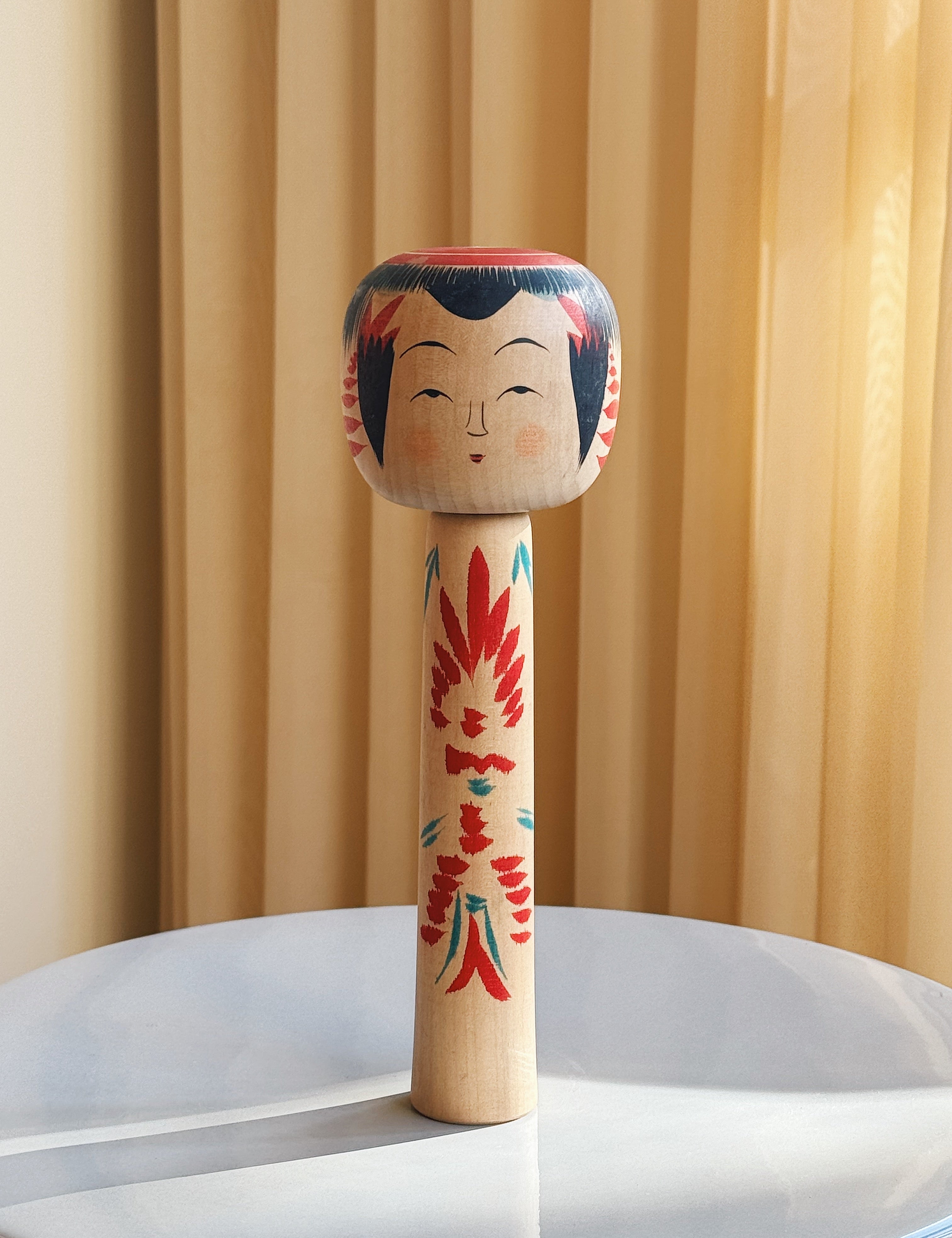 Vintage Kokeshi Dukke Nr. 222 fra Japan – Håndlavet | H 25,5 cm Studio Hafnia