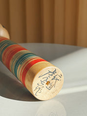 Vintage Kokeshi Dukke Nr. 229 fra Japan – Håndlavet | H 24,5 cm Studio Hafnia