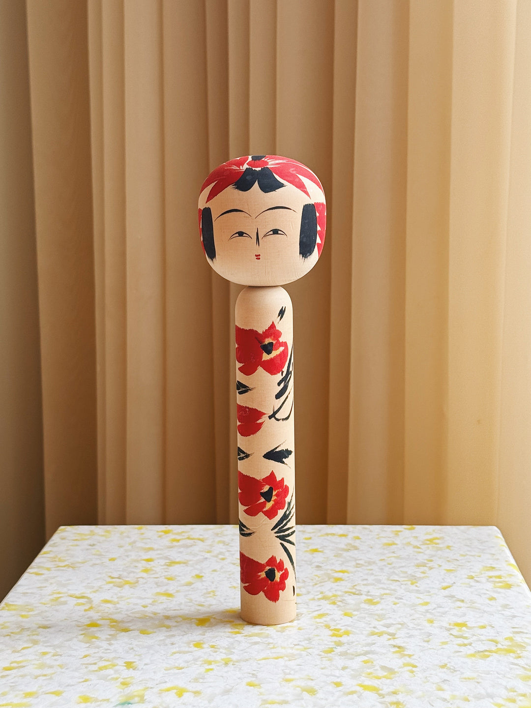 Vintage Kokeshi Dukke Nr. 208 fra Japan – Håndlavet | H24,5 cm Studio Hafnia