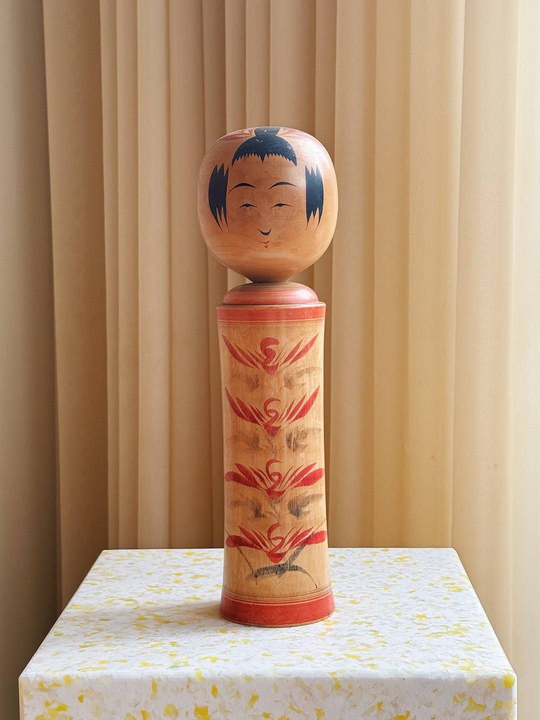 Vintage Kokeshi Dukke Nr. 217 fra Japan – Håndlavet | H33,5 cm Studio Hafnia