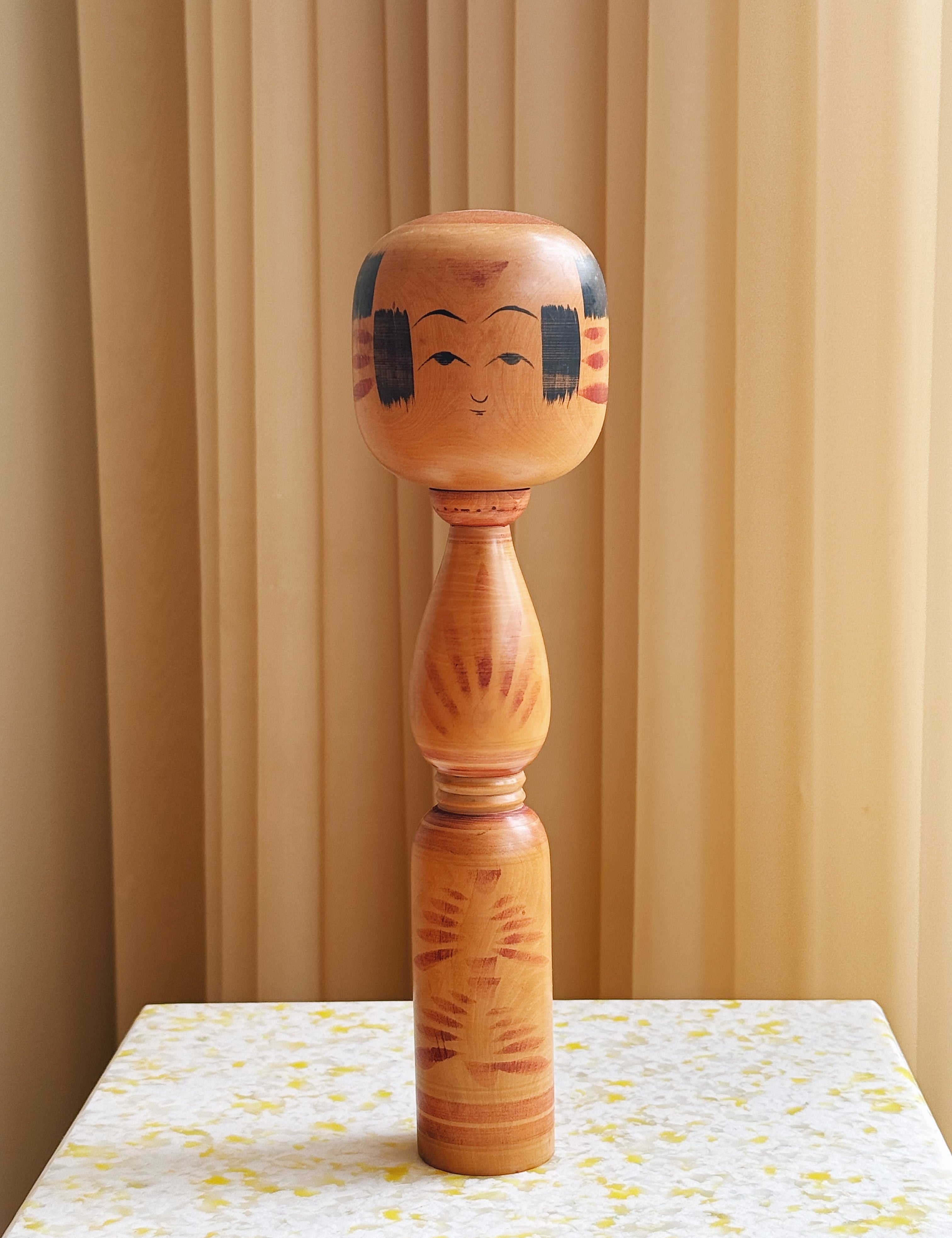 Vintage Kokeshi Dukke Nr. 213 fra Japan – Håndlavet | H30,5 cm Studio Hafnia