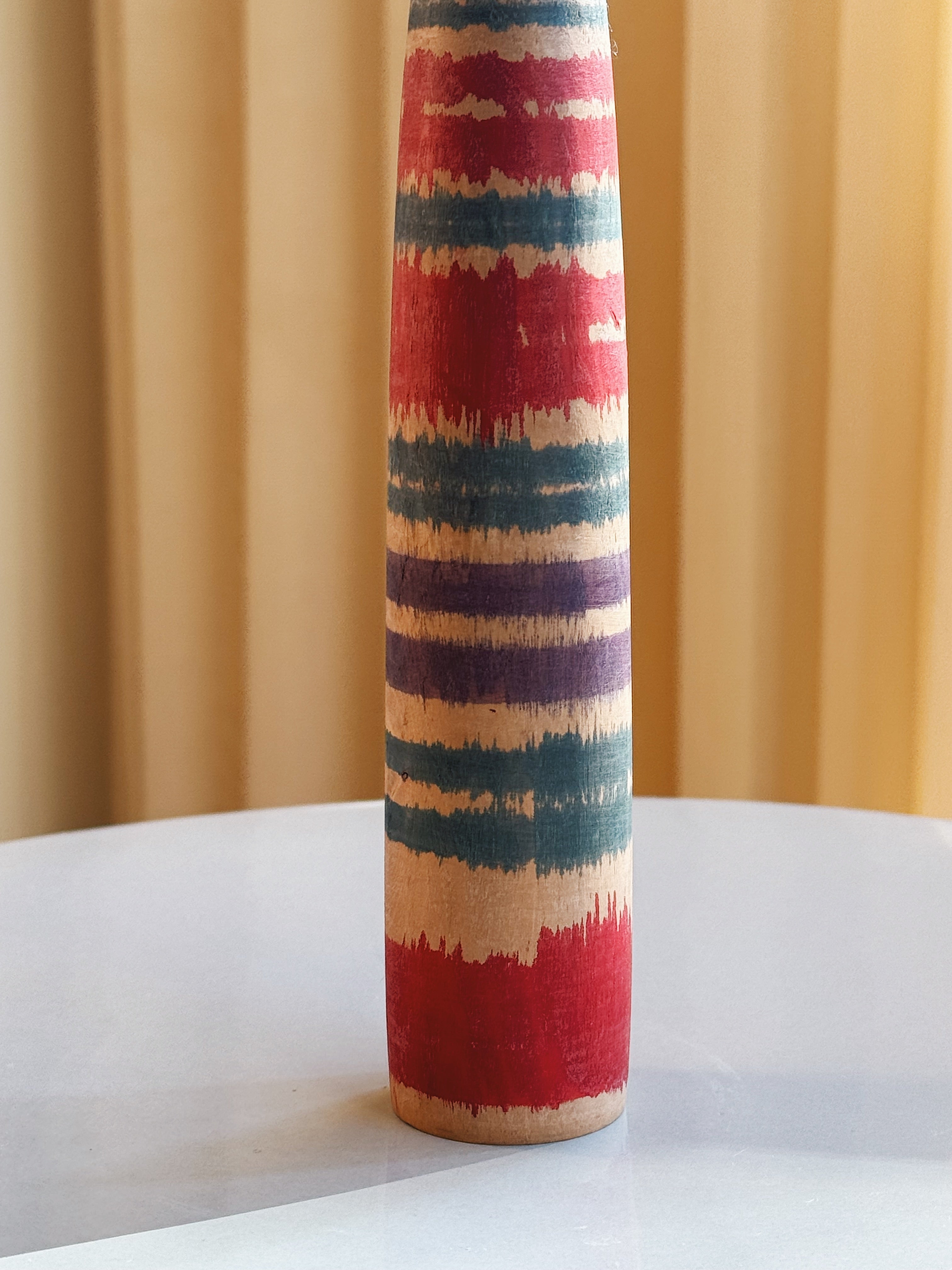 Vintage Kokeshi Dukke Nr. 221 fra Japan – Håndlavet | H 25 cm Studio Hafnia