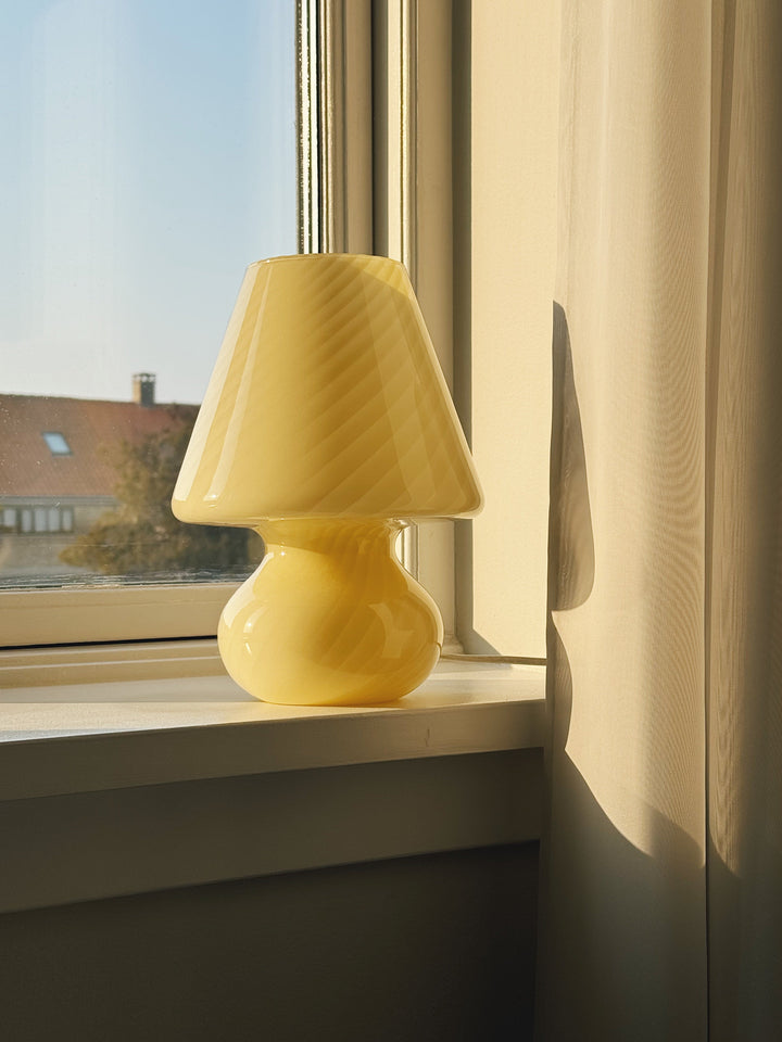 Vintage Murano Mushroom Bordlampe i Lysegult Swirl Glas | H26,55 cm Murano