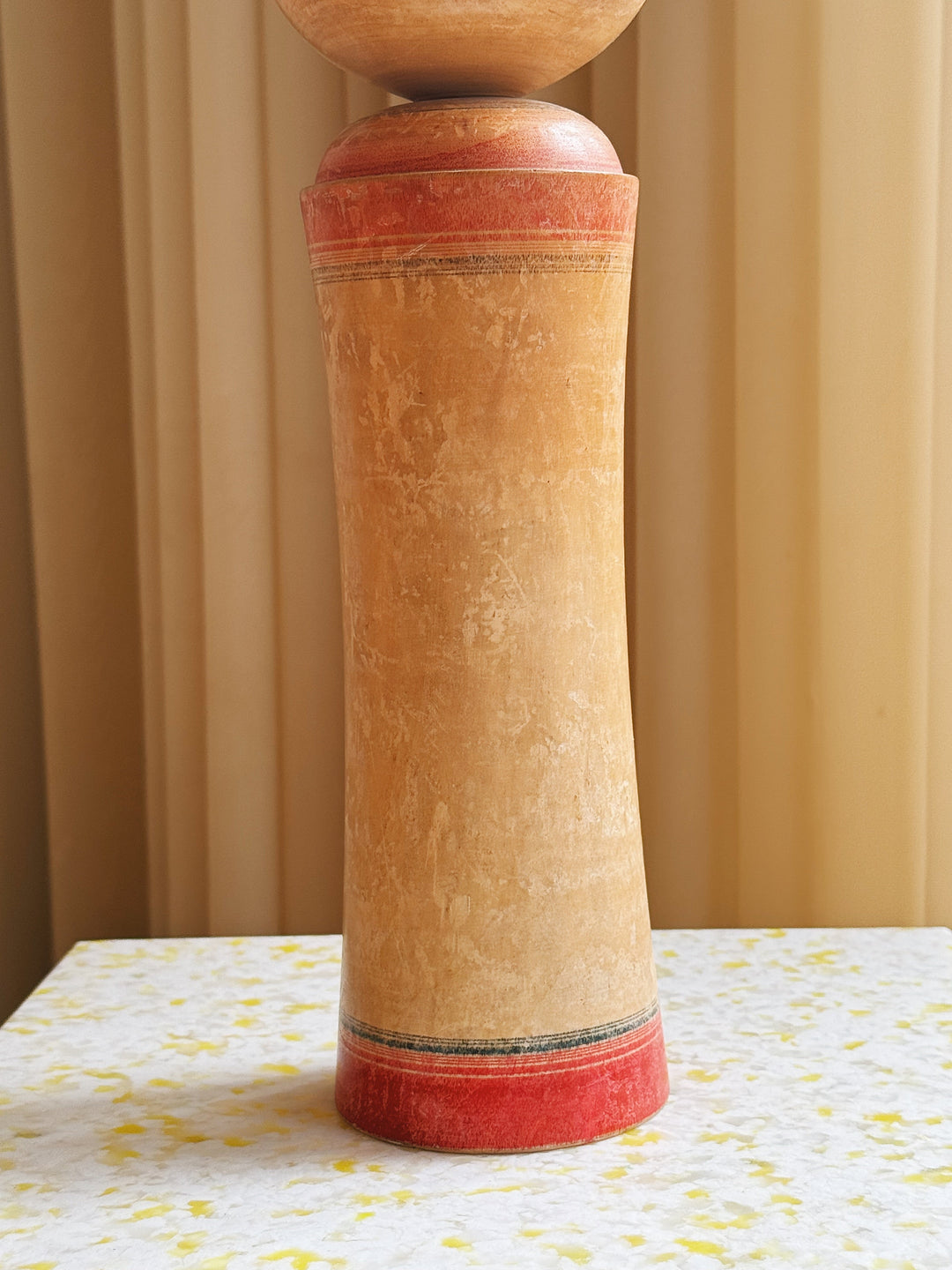 Vintage Kokeshi Dukke Nr. 216 fra Japan – Håndlavet | H36,5 cm Studio Hafnia