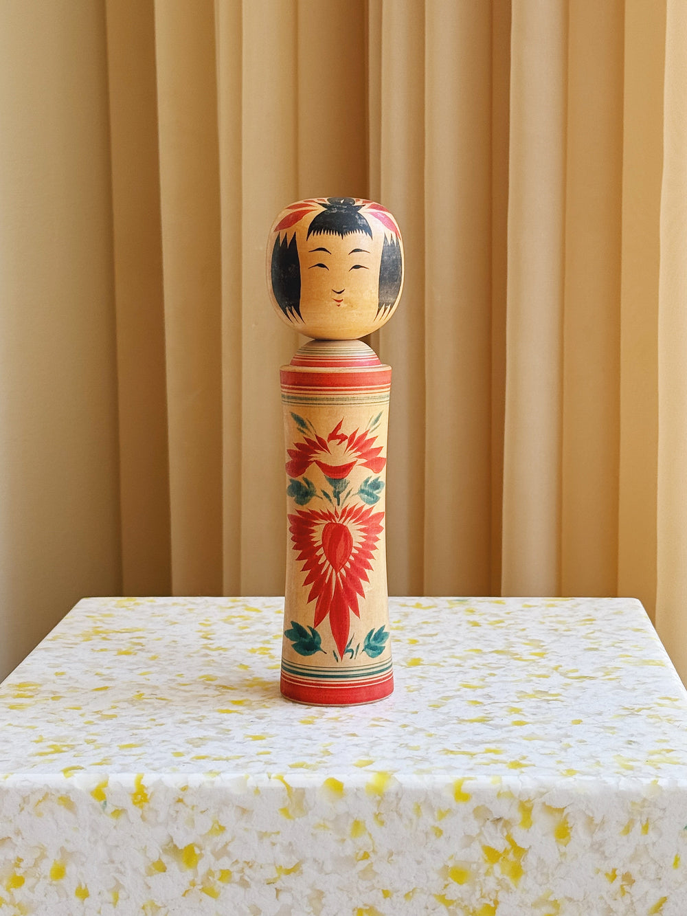 Vintage Kokeshi Dukke Nr. 181 fra Japan – Håndlavet | H21 cm Studio Hafnia