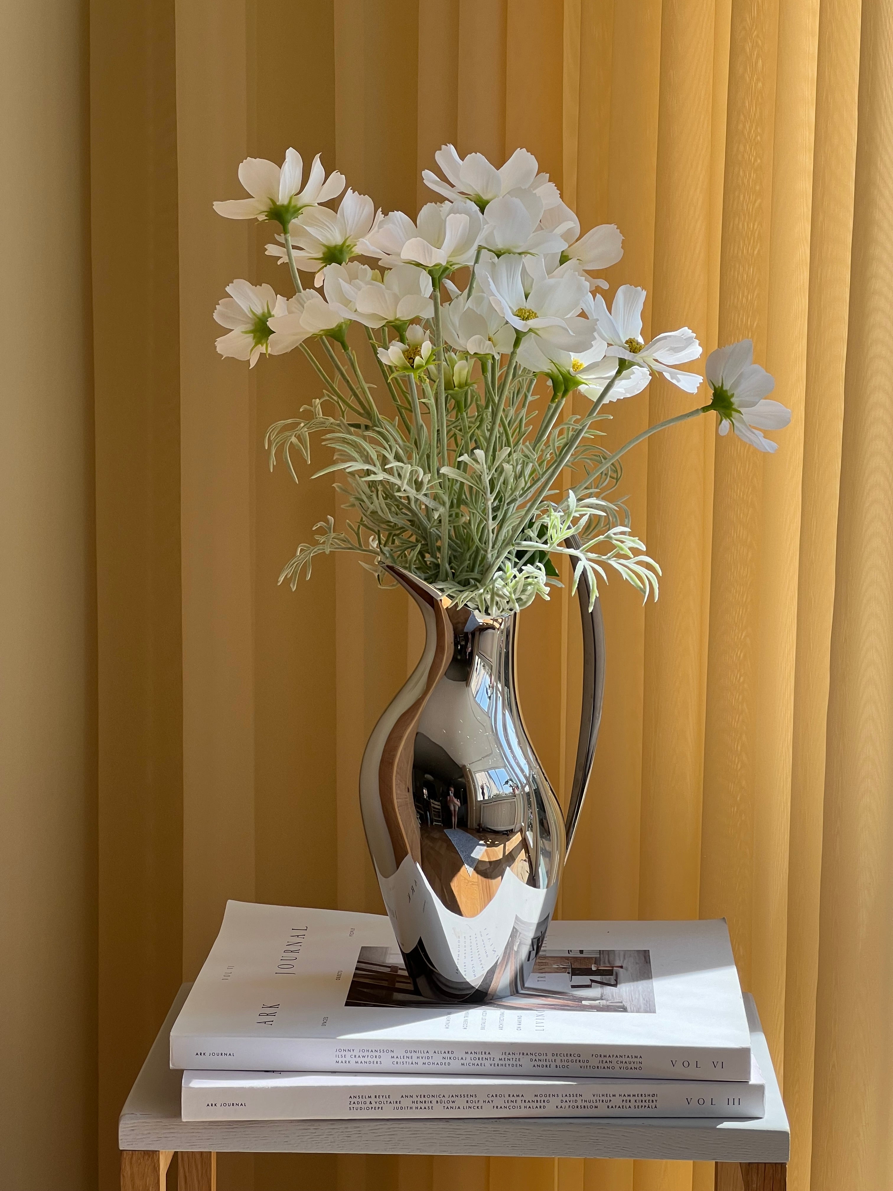Cosmos Bouquet | White STUDIO HAFNIA