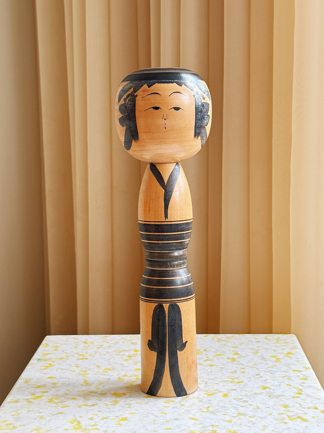 Vintage Kokeshi Dukke Nr. 191 fra Japan – Håndlavet | H30 cm Studio Hafnia