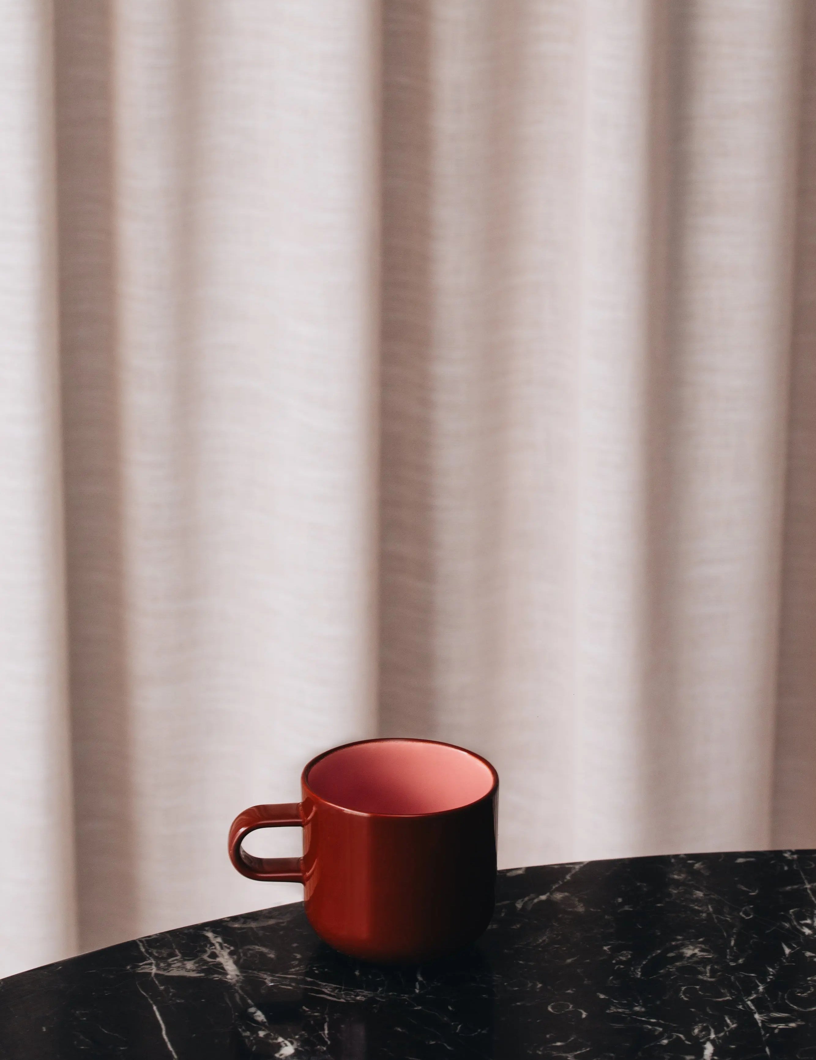 Acme x Karen Walker Bobby Krus | Chokolade Brun + Lys Pink, 300 ml Studio Hafnia