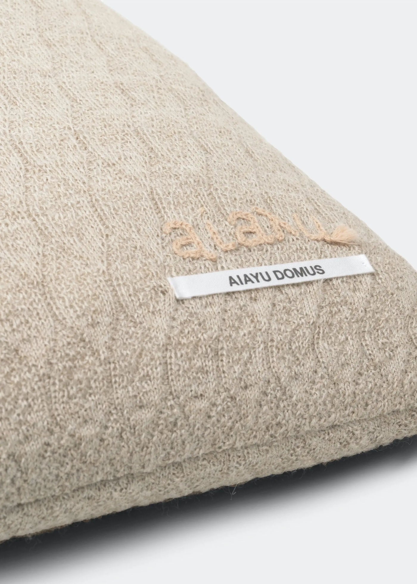 Aiayu - Raul Classic pude 50x50 cm - Pure Wheat - Lama Wool Aiayu