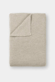 Aiayu - Tito Plaid (130x160 cm) - Wheat - Lama-uld Aiayu