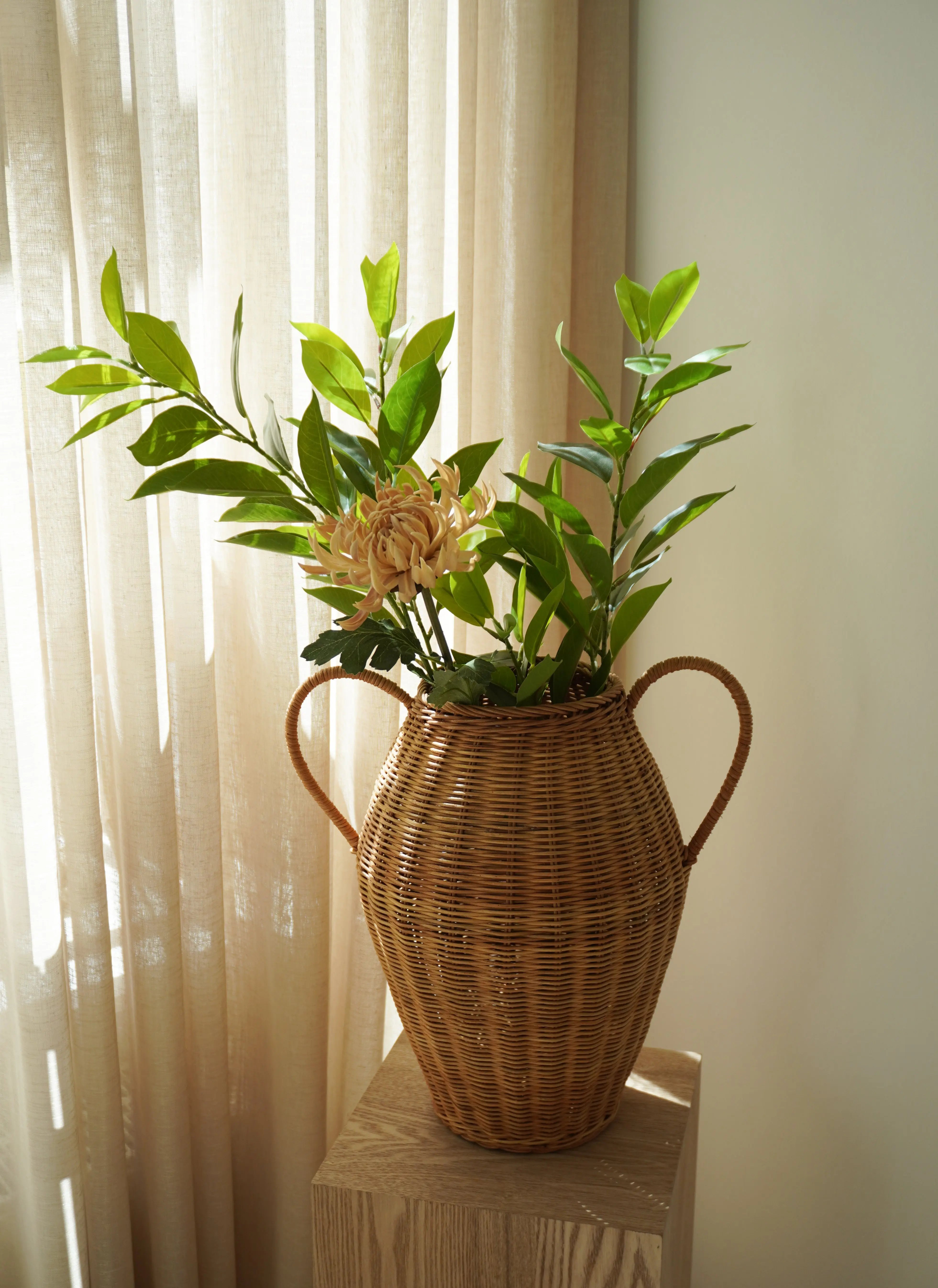 Amphora Vase in Woven Rattan with Handles | H34.5 cm – Handmade