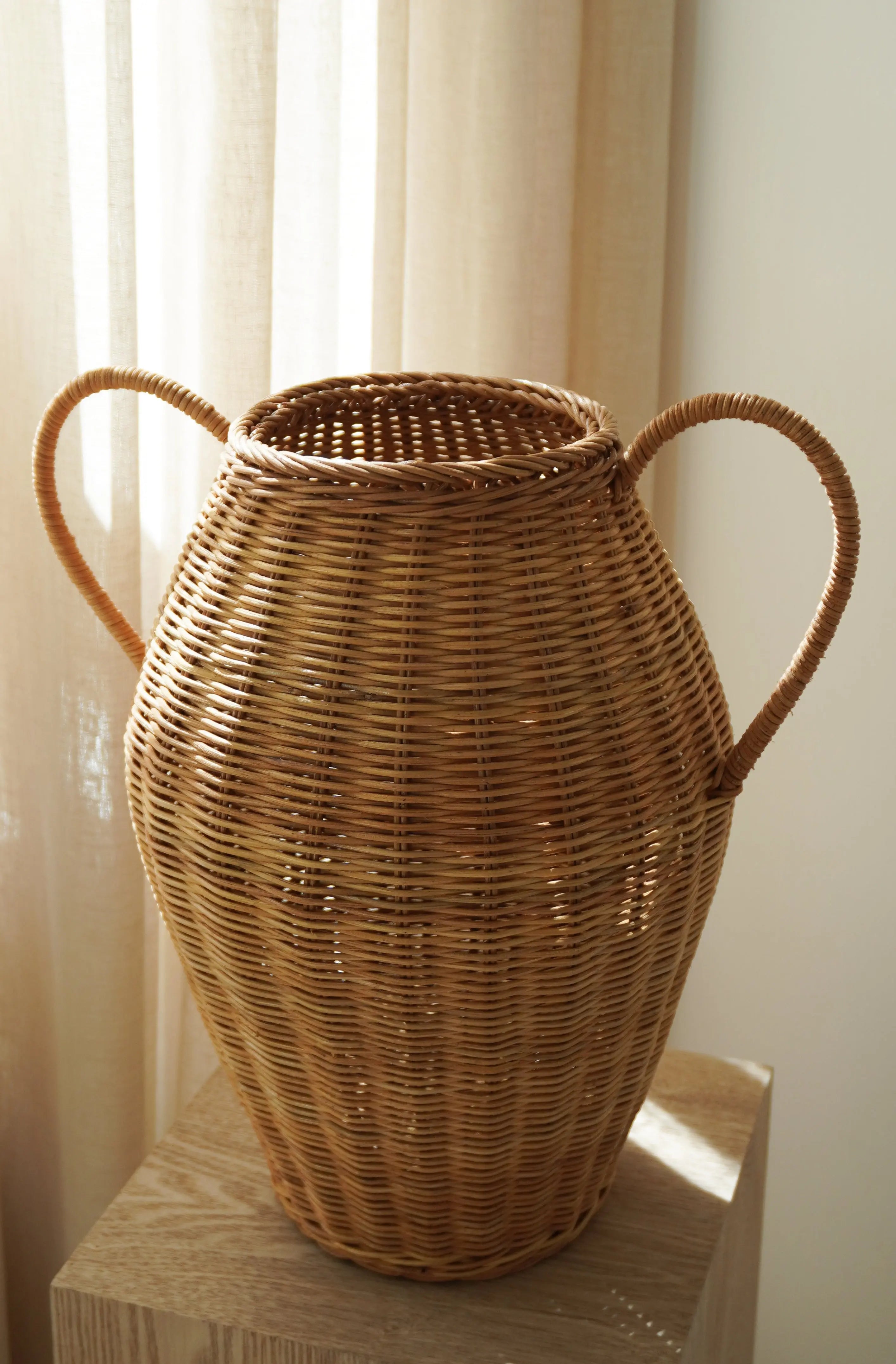 Amphora Vase in Woven Rattan with Handles | H34.5 cm – Handmade