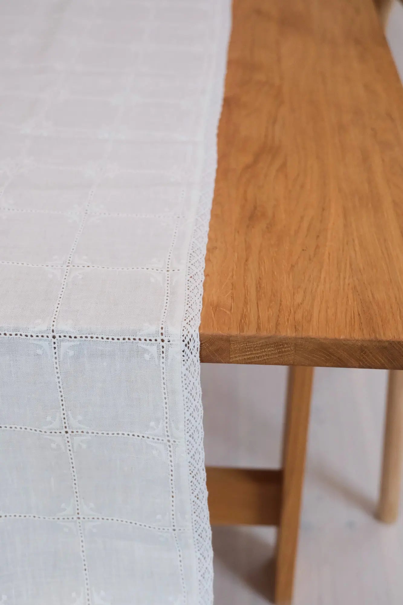 Anne-Mi Skovbjerg Bordløber i Hør med Broderi | 40 × 180 cm