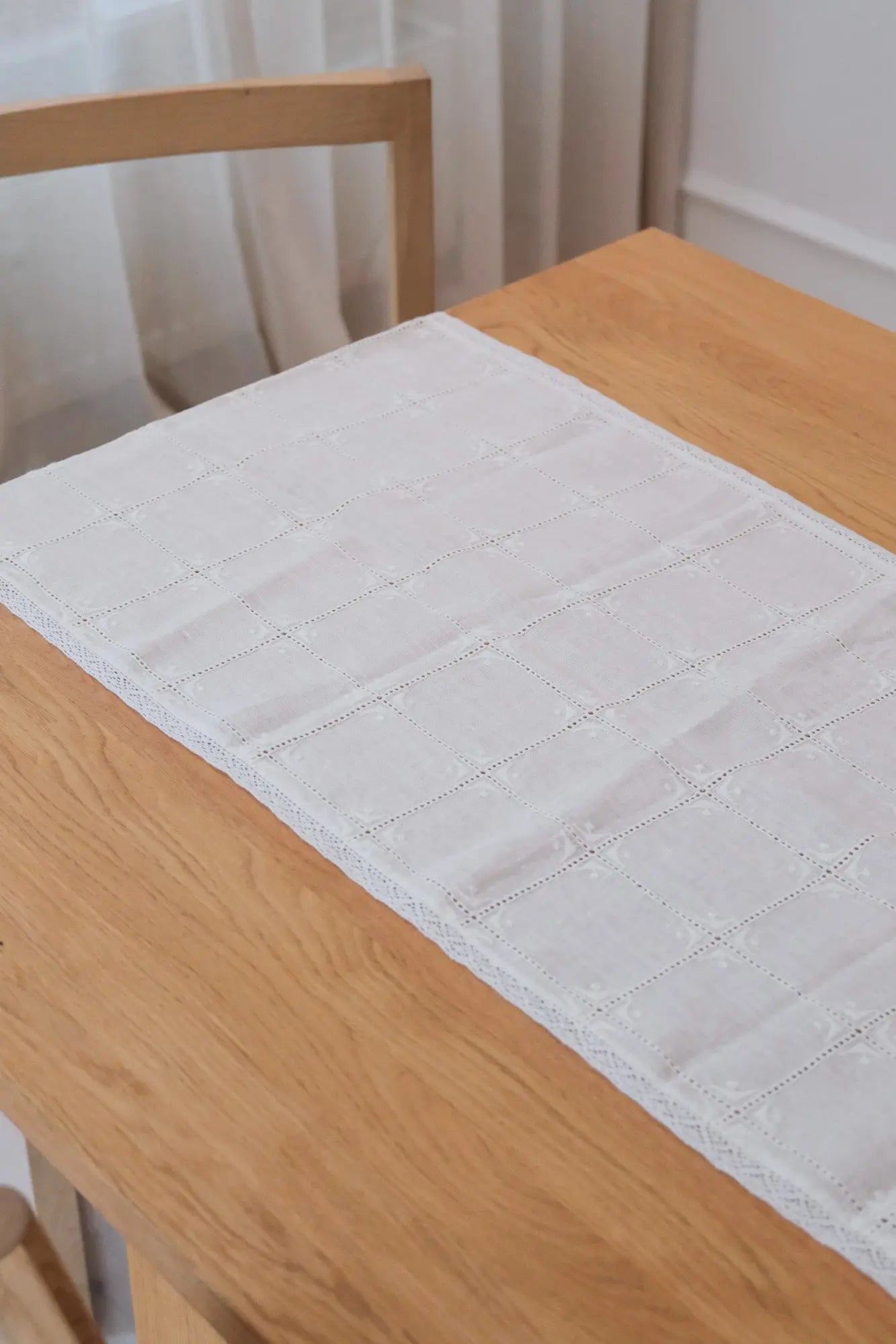 Anne-Mi Skovbjerg Bordløber i Hør med Broderi | 40 × 180 cm