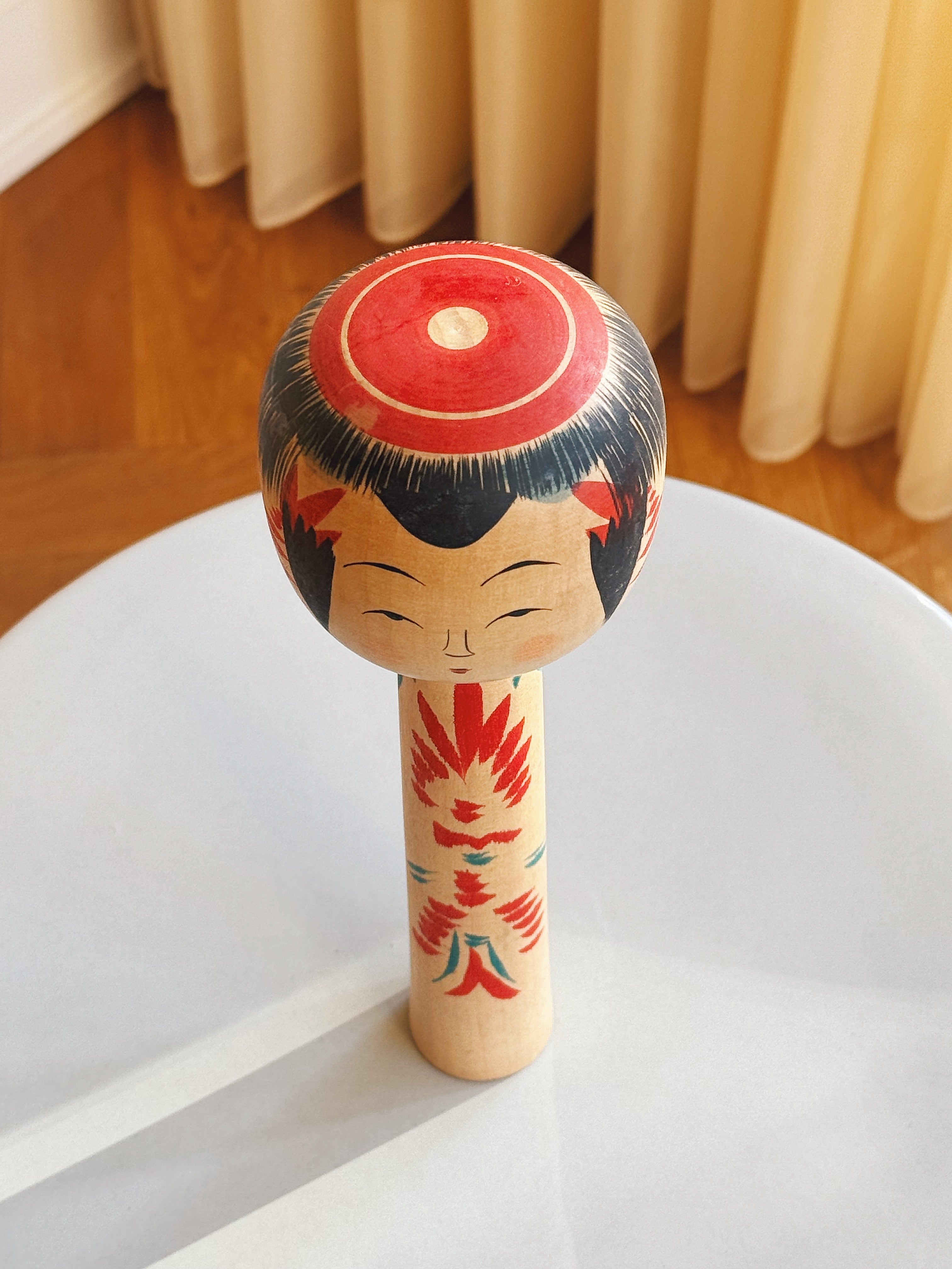 Vintage Kokeshi Dukke Nr. 222 fra Japan – Håndlavet | H 25,5 cm Studio Hafnia