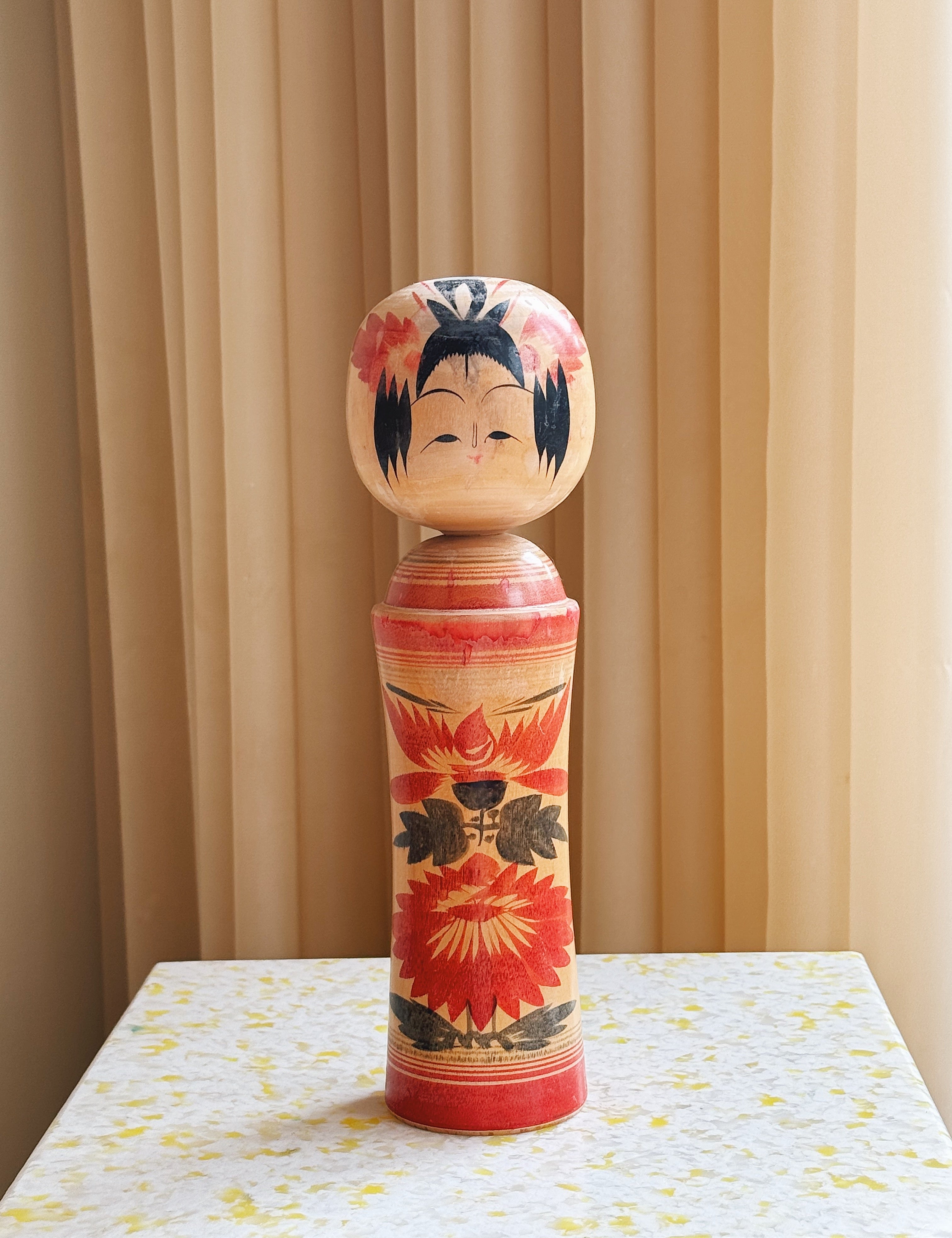 Vintage Kokeshi Dukke Nr. 173 fra Japan – Håndlavet | H28 cm Studio Hafnia