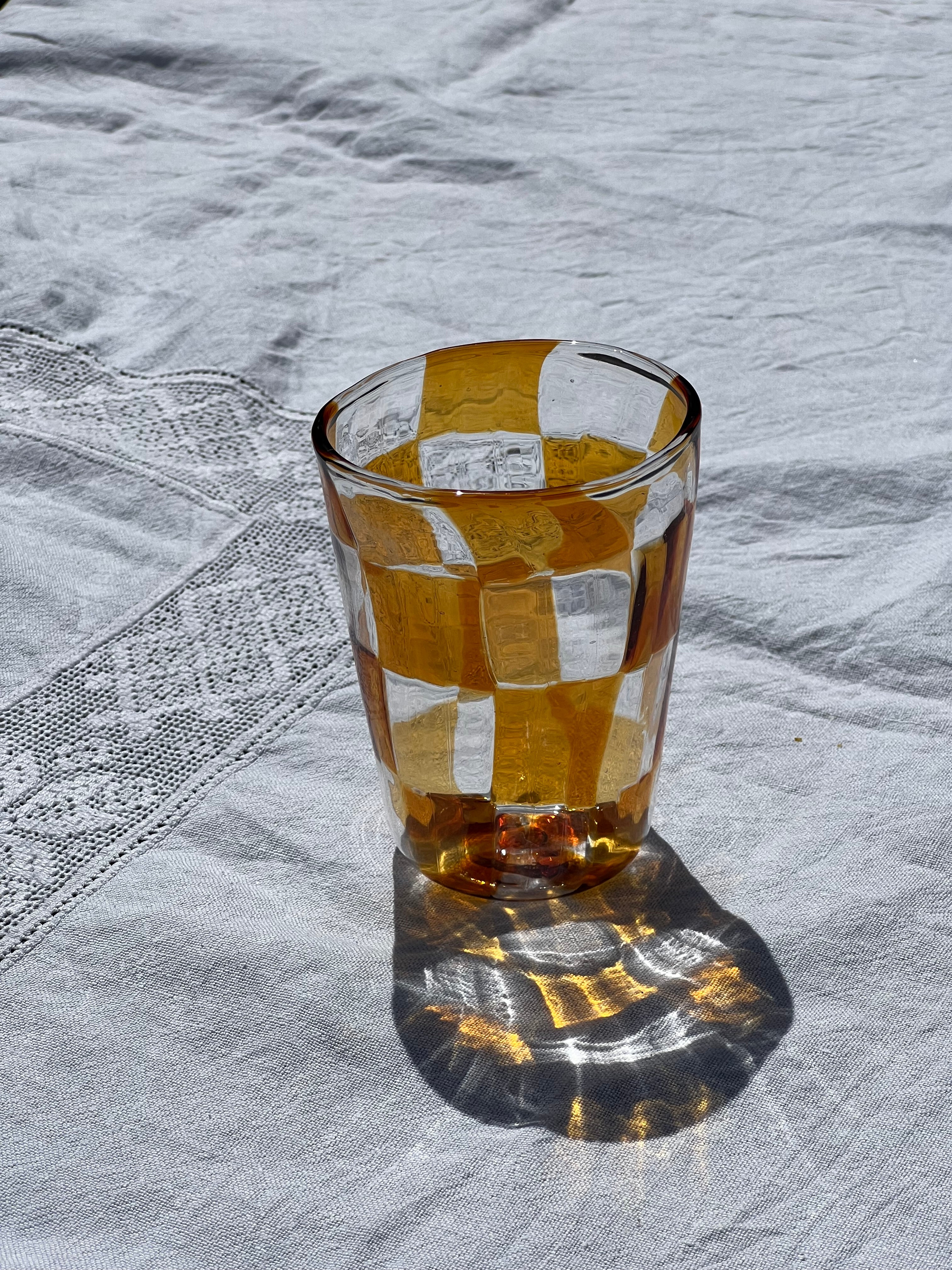 Håndblæst Murano Glas med skaktern i topasfarvet (gylden gul) Murano