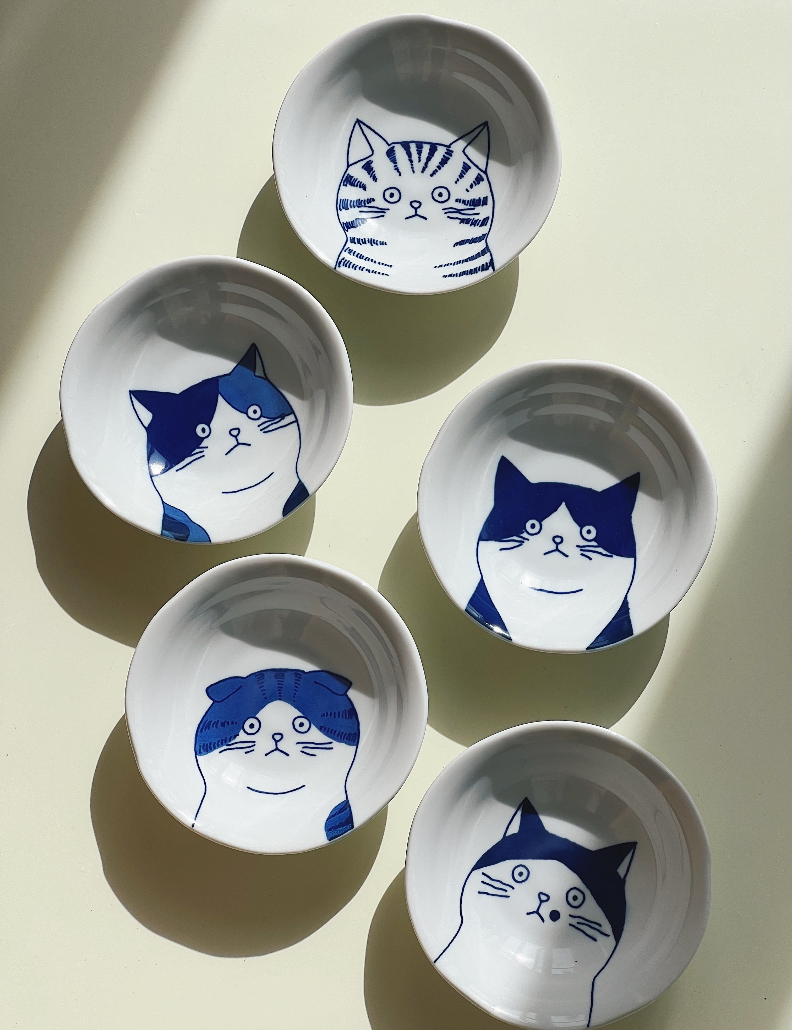 Japansk skål med blå kat | 5 forskellige slags | 13.5 cm Studio Hafnia