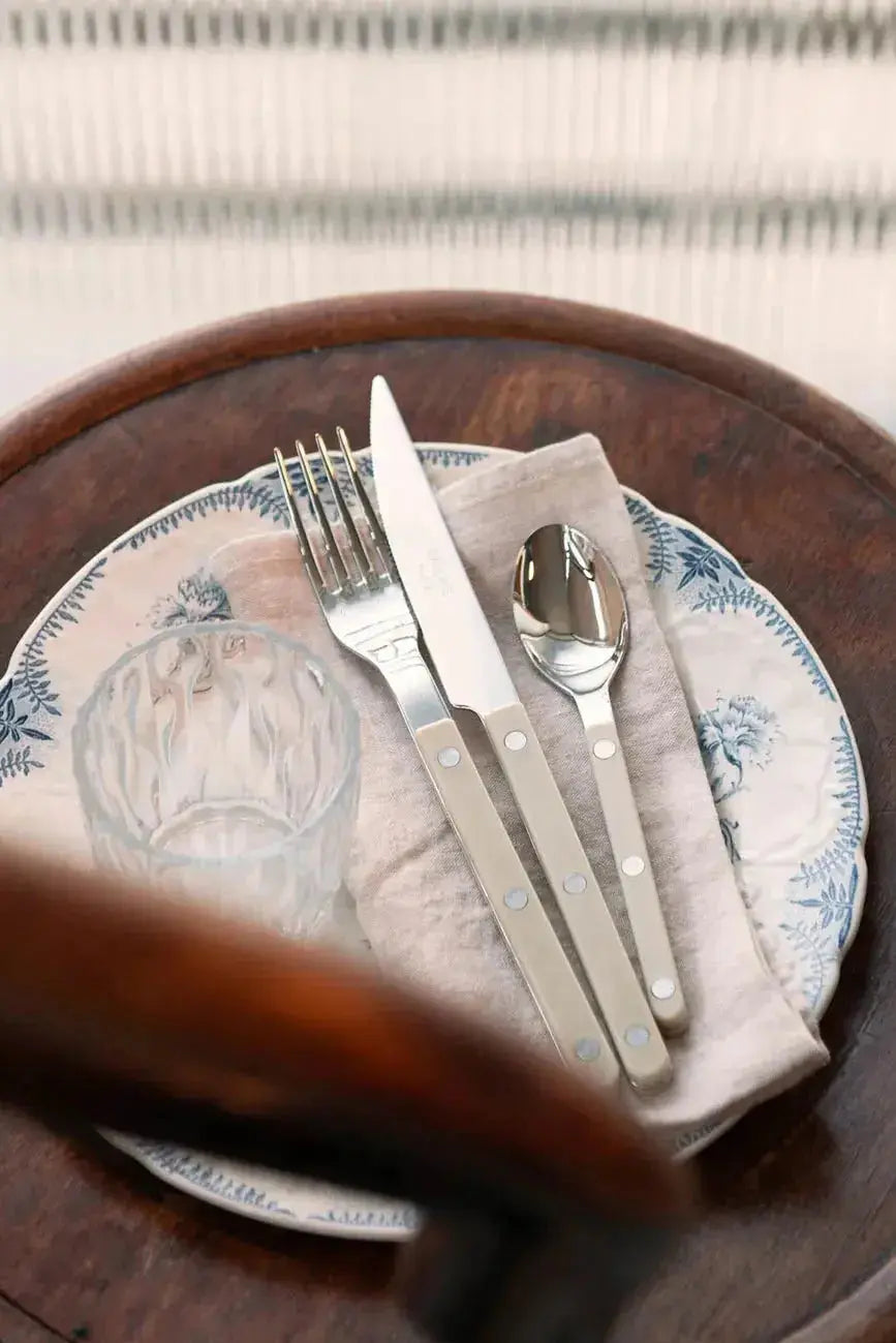 Bistrot Solid Bestiksæt 4 dele | Light kaki Sabre Paris