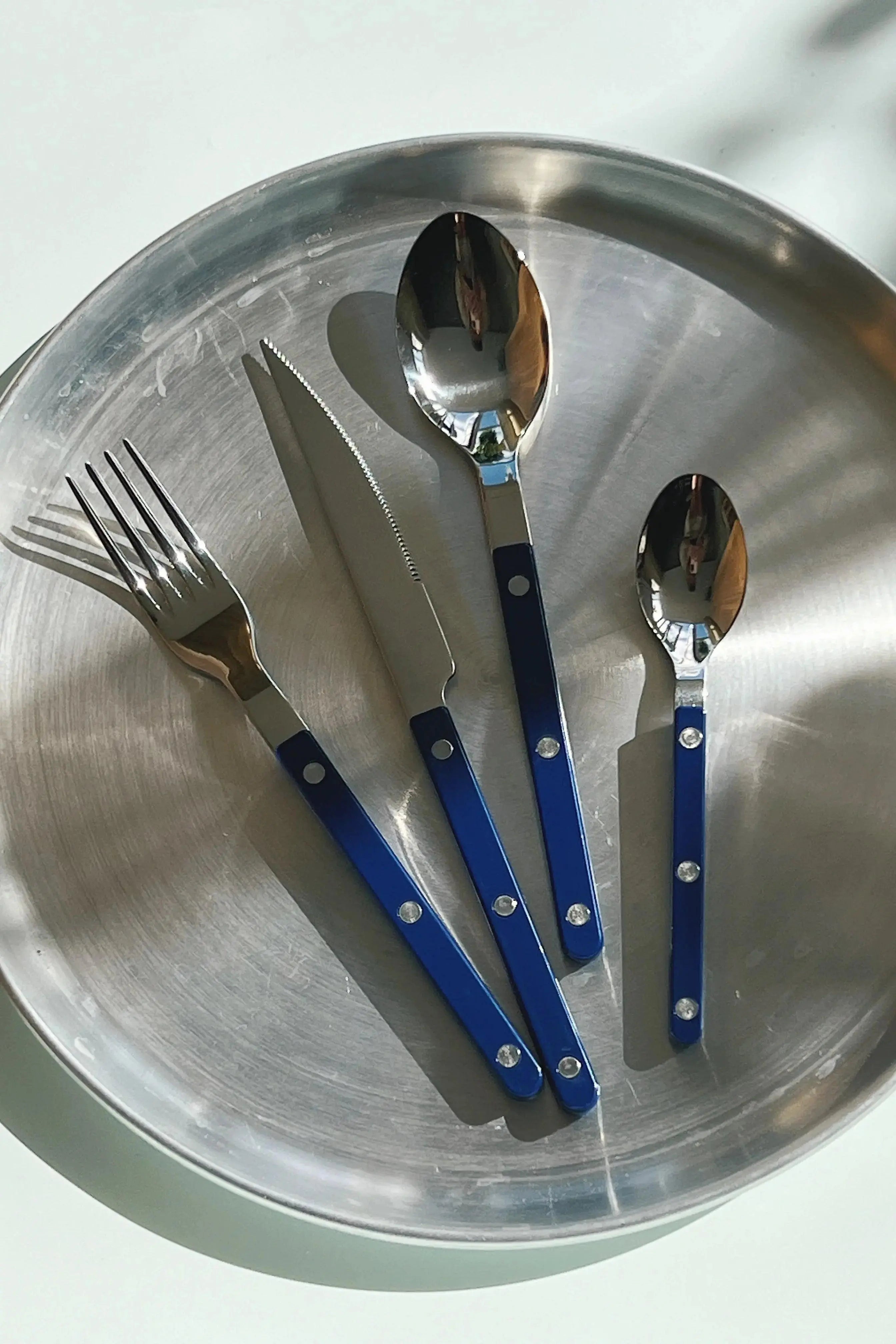 Bistrot Solid Bestiksæt 4 dele | Navy Blue (mørkeblå) Sabre Paris