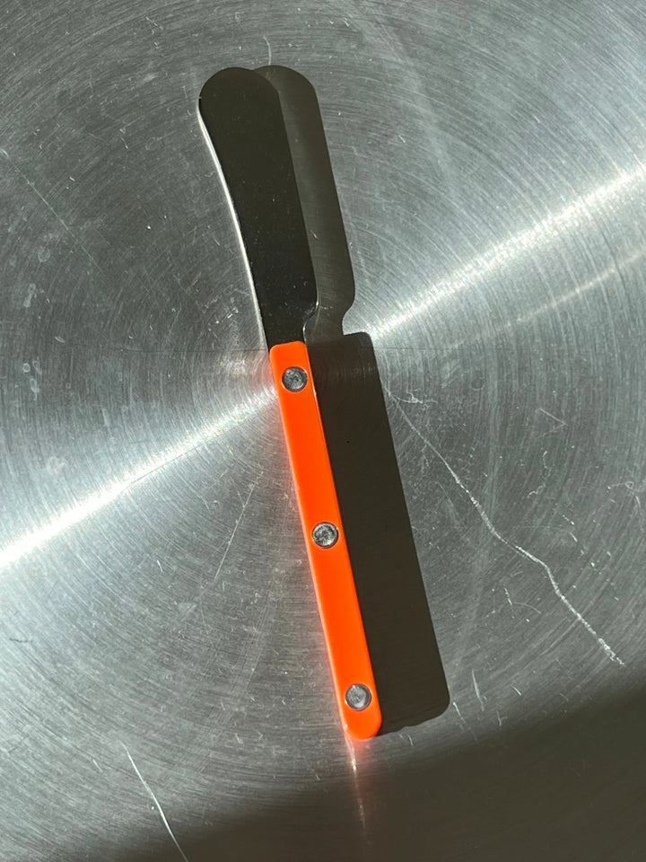 Bistrot Solid Smørkniv| Orange Sabre Paris