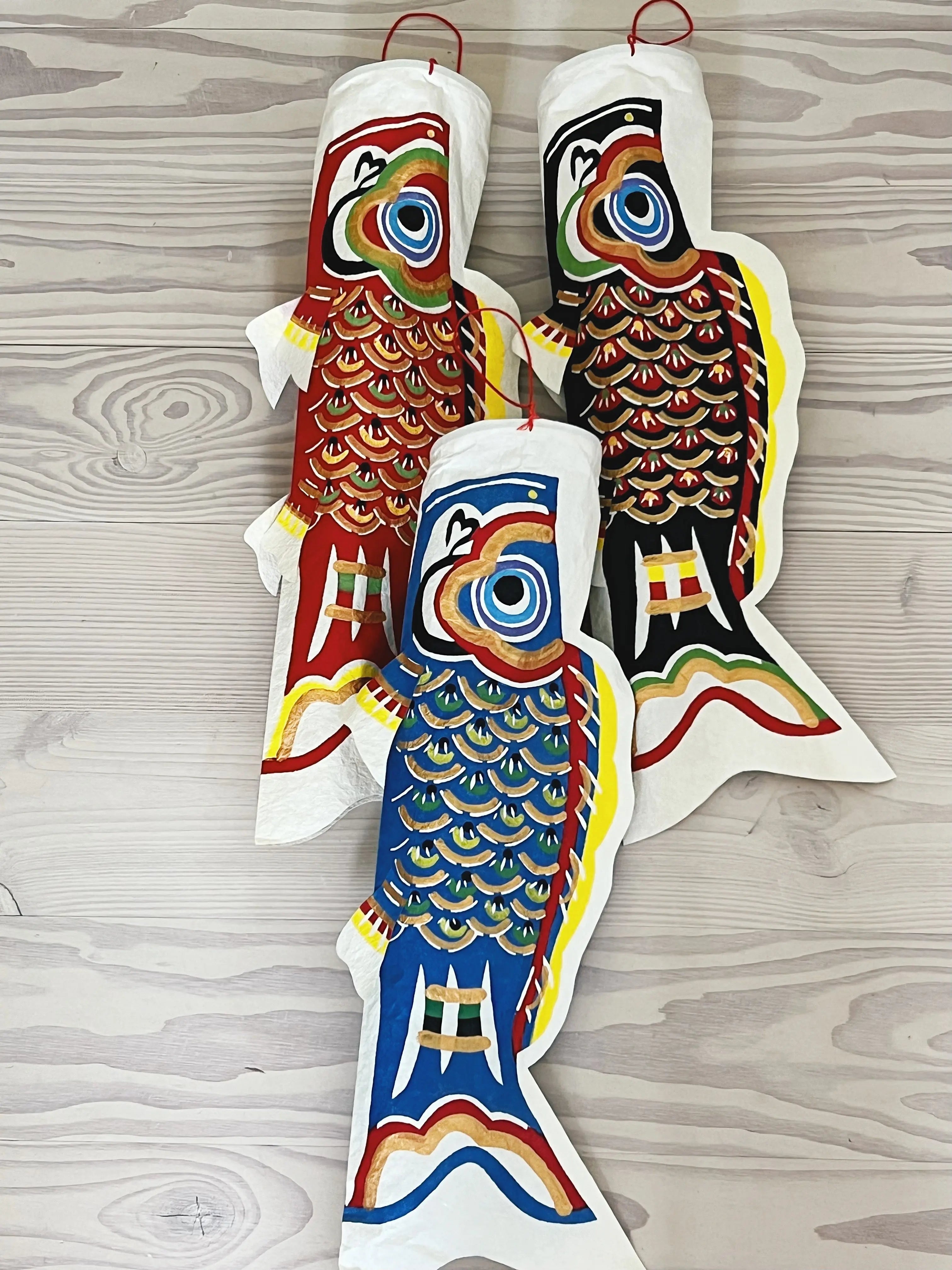 Blå Japansk Koinobori Fisk i Washi Papir til ophæng | 57 cm Studio Hafnia