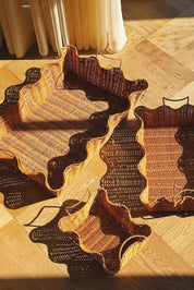 Bølget Bakke i Håndflettet Rattan – 3 Størrelser Studio Hafnia