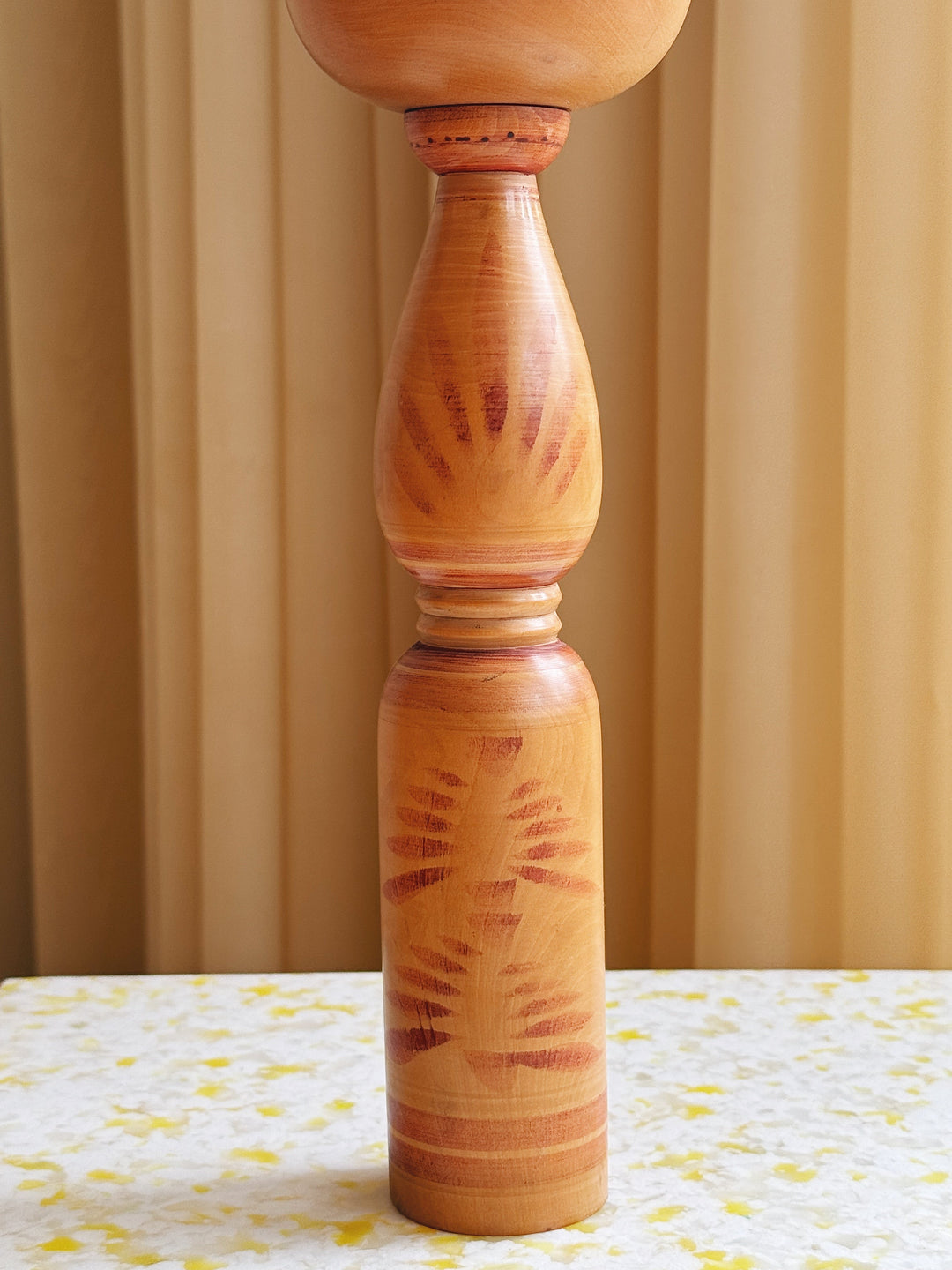 Vintage Kokeshi Dukke Nr. 213 fra Japan – Håndlavet | H30,5 cm Studio Hafnia