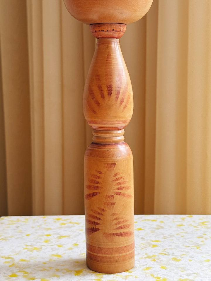 Vintage Kokeshi Dukke Nr. 213 fra Japan – Håndlavet | H30,5 cm Studio Hafnia