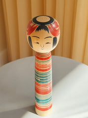 Vintage Kokeshi Dukke Nr. 229 fra Japan – Håndlavet | H 24,5 cm Studio Hafnia