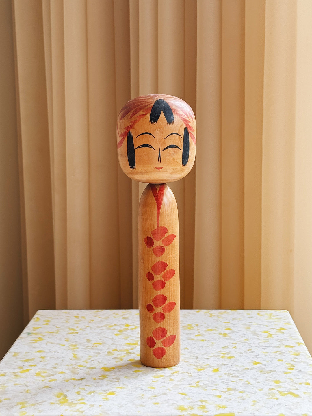 Vintage Kokeshi Dukke Nr. 175 fra Japan – Håndlavet | H25 cm Studio Hafnia