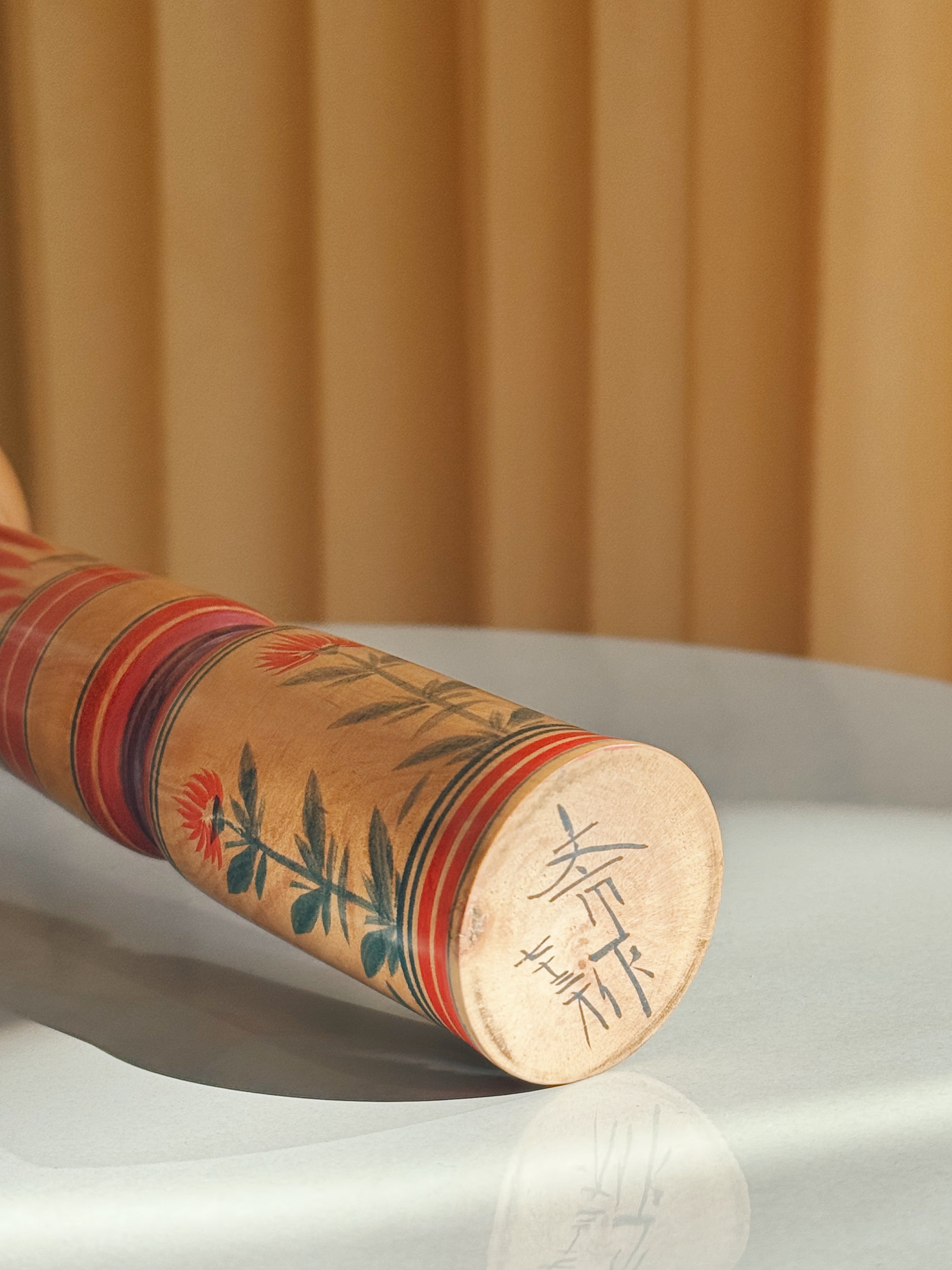Vintage Kokeshi Dukke Nr. 228 fra Japan – Håndlavet | H 24,5 cm Studio Hafnia