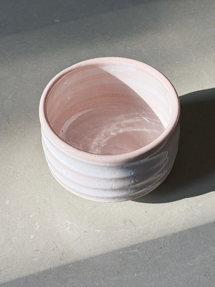 Matchaskål i Rosa Keramik | Mino Ware fra Japan – Ø 11 cm Studio Hafnia