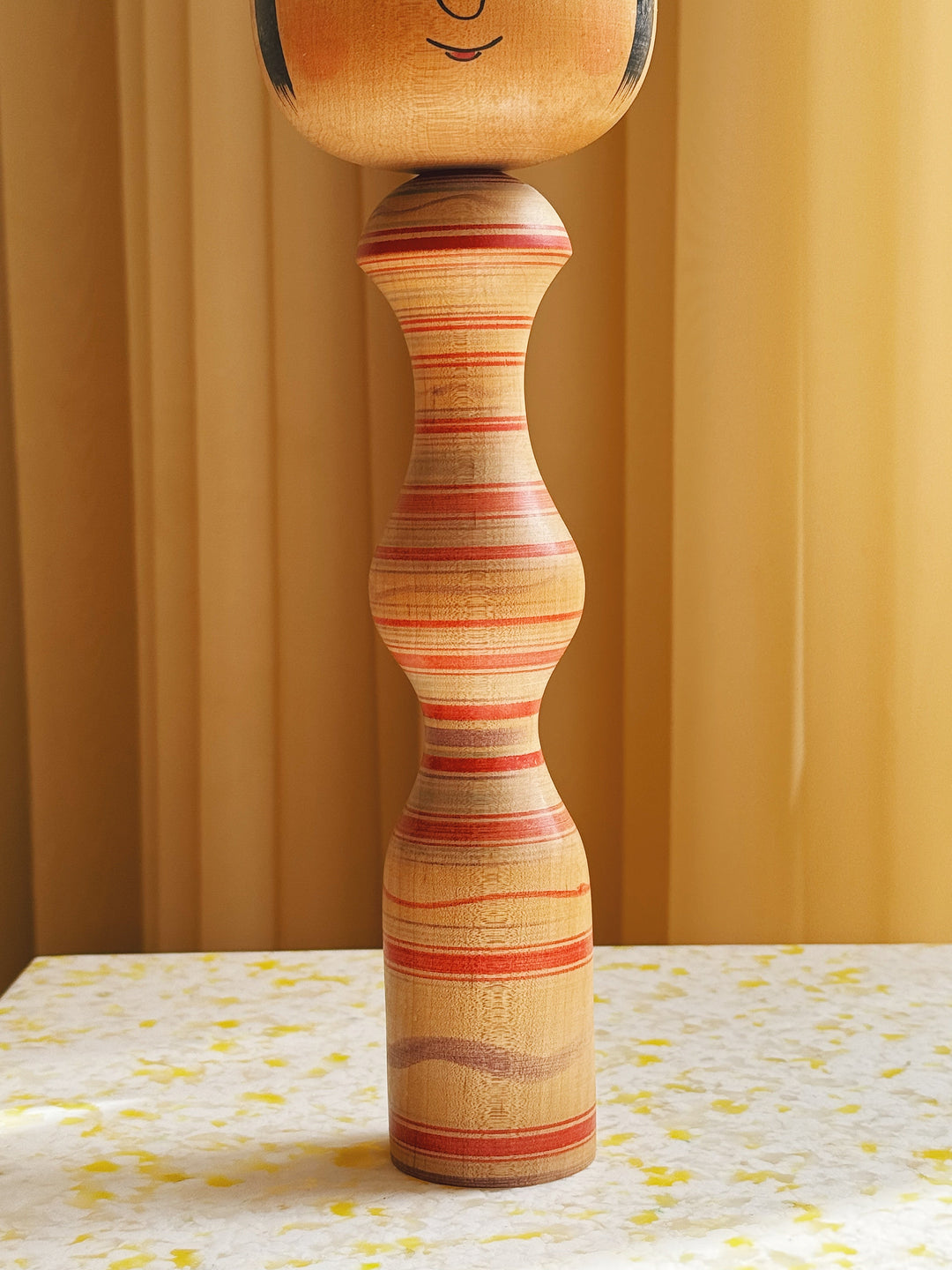 Vintage Kokeshi Dukke Nr. 210 fra Japan – Håndlavet | H33 cm Studio Hafnia