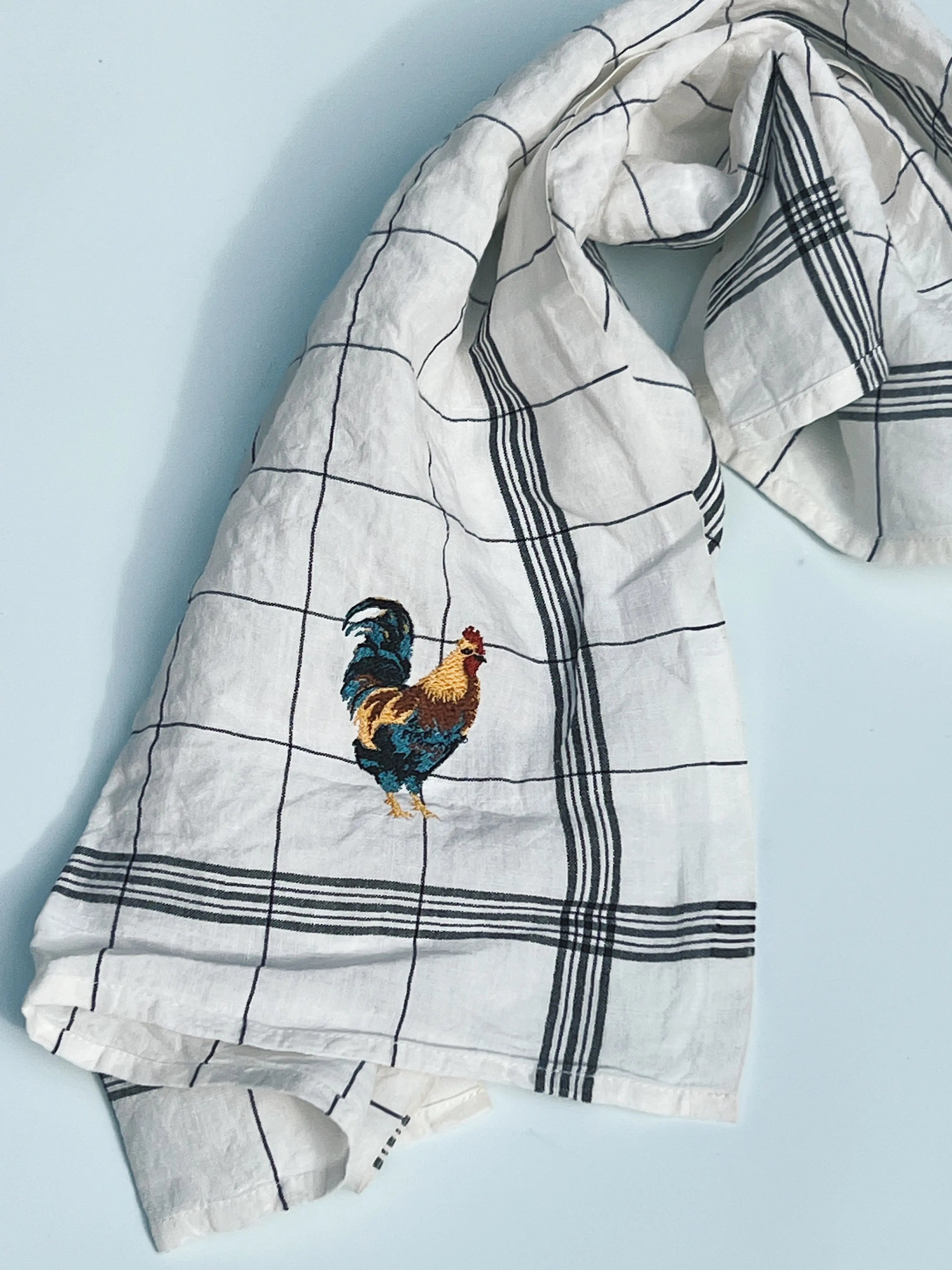 Charvet Editions Bistrot Coq viskestykke | Sort/hvid stribet med broderet hane Charvet Editions