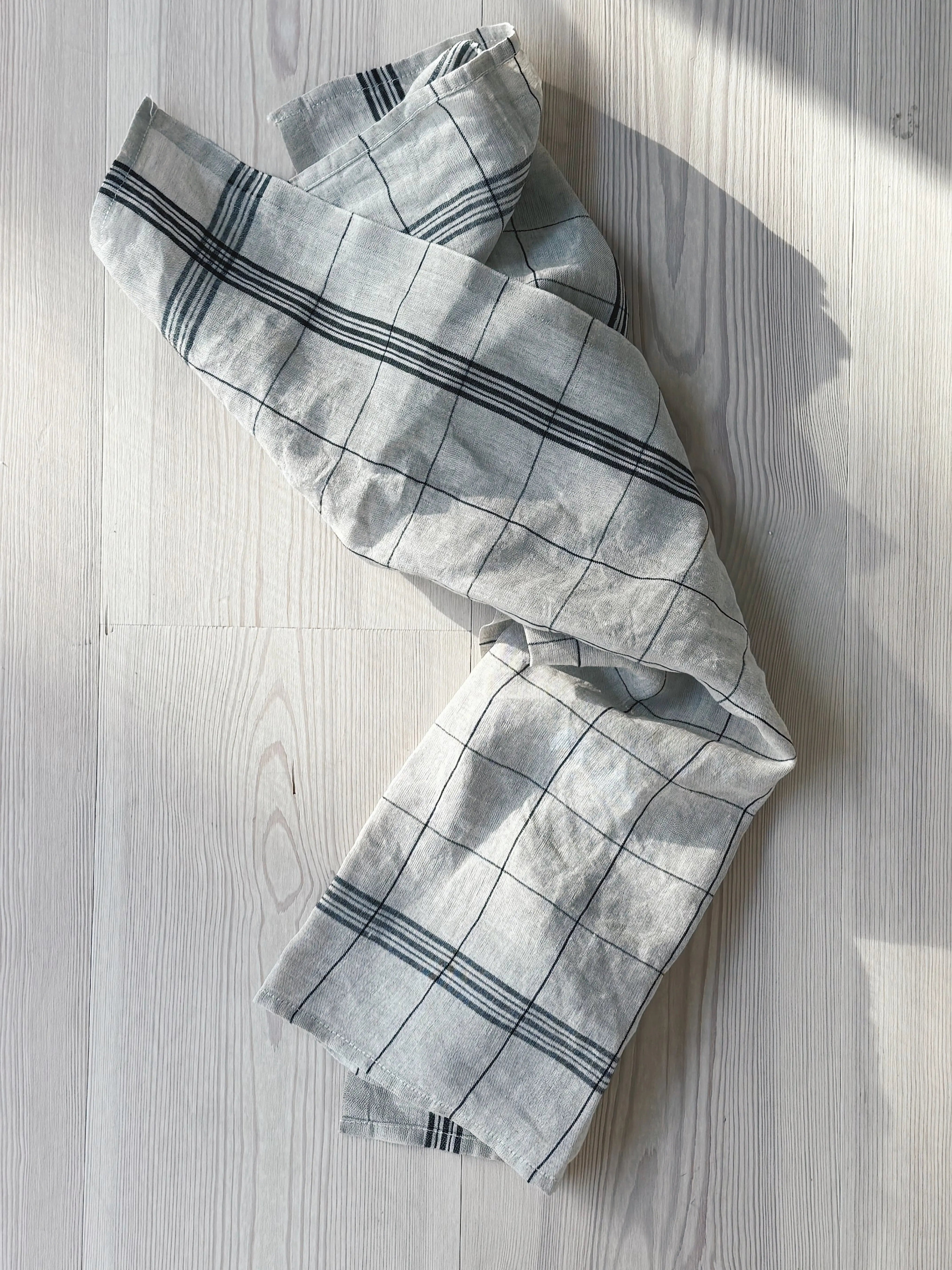 Charvet Éditions Bistrot viskestykke | Lysegrå med sorte tern Charvet Éditions