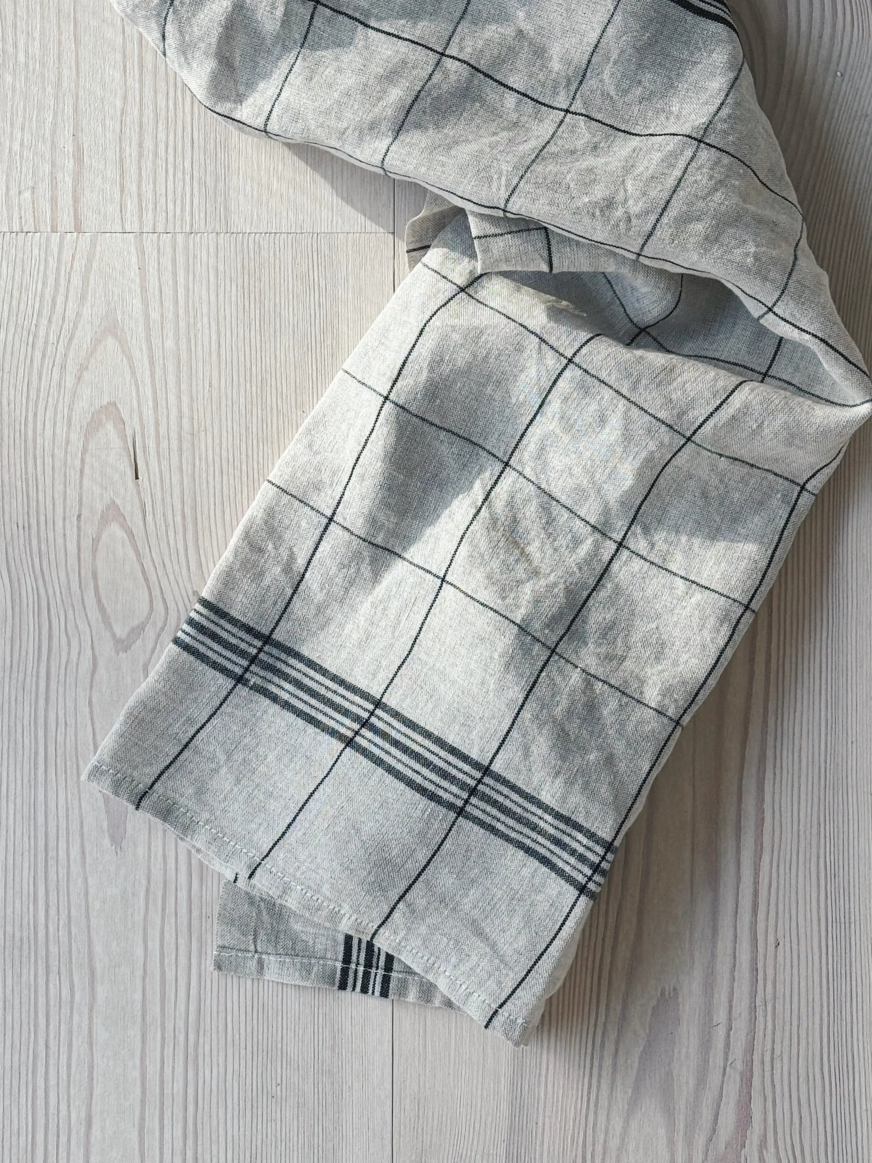 Charvet Éditions Bistrot viskestykke | Lysegrå med sorte tern Charvet Éditions