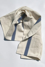 Charvet Éditions Piano viskestykke | Hvid med blå striber Charvet Éditions