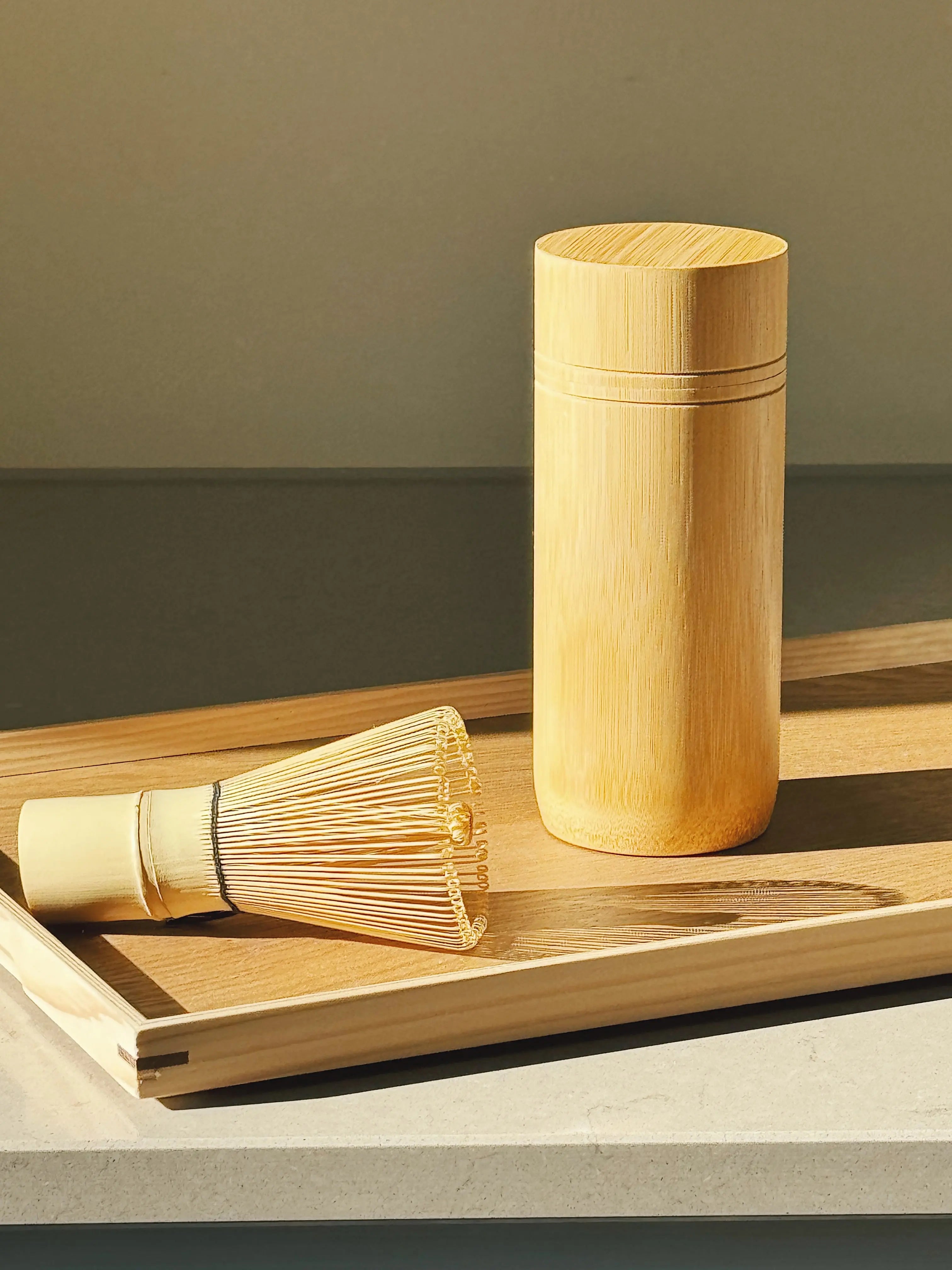 Chasen i naturbambus – med bambusæske | Matcha-piskeris med 100 børster Studio Hafnia