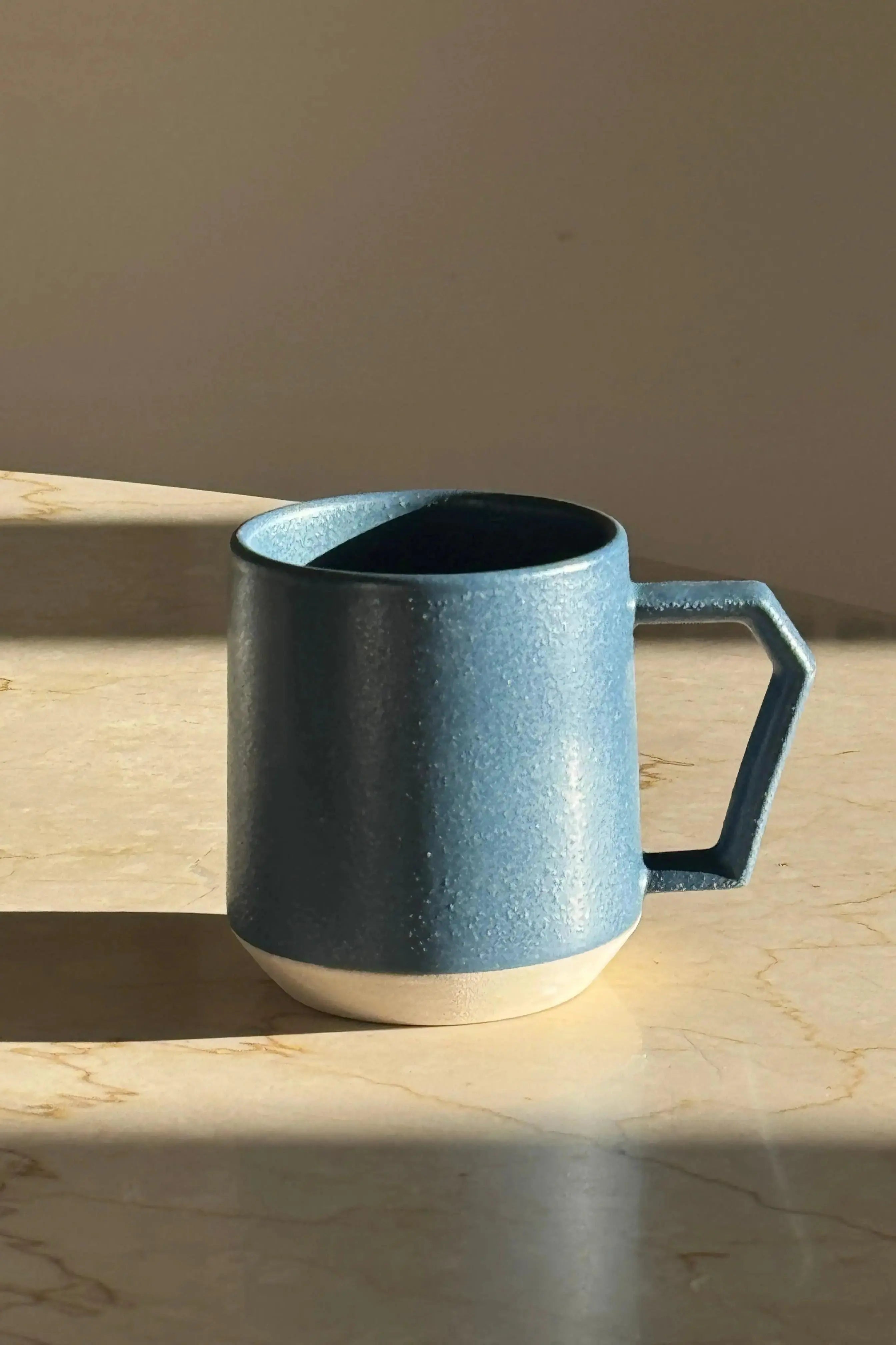 Chips Japan Krus | Mat Blå med beige/hvid bund 380 ml Chips Japan