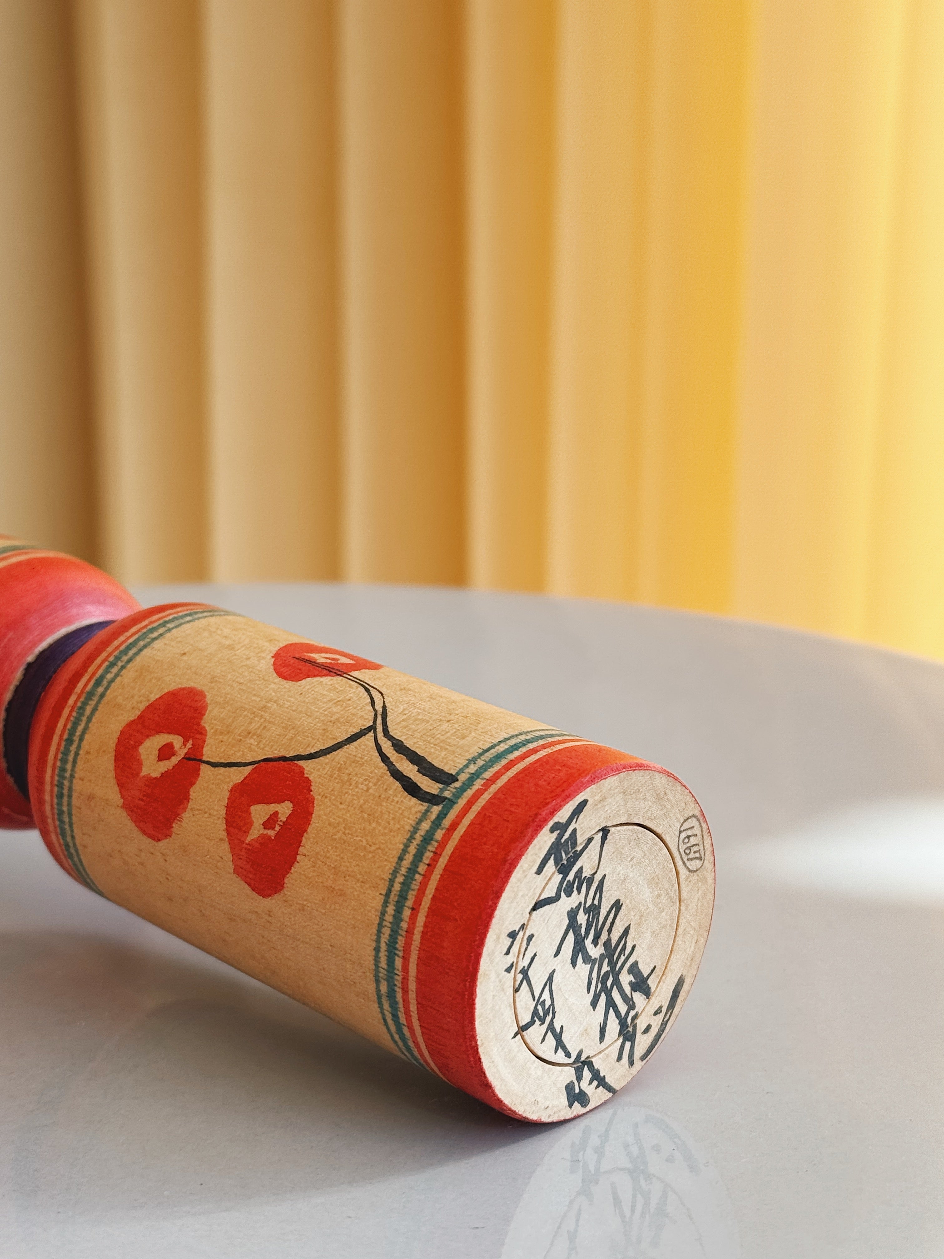 Vintage Kokeshi Dukke Nr. 226 fra Japan – Håndlavet | H 24,5 cm Studio Hafnia