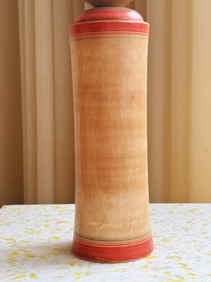 Vintage Kokeshi Dukke Nr. 217 fra Japan – Håndlavet | H33,5 cm Studio Hafnia