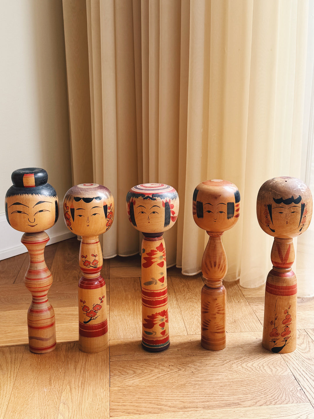 Vintage Kokeshi Dukke Nr. 214 fra Japan – Håndlavet | H31 cm Studio Hafnia