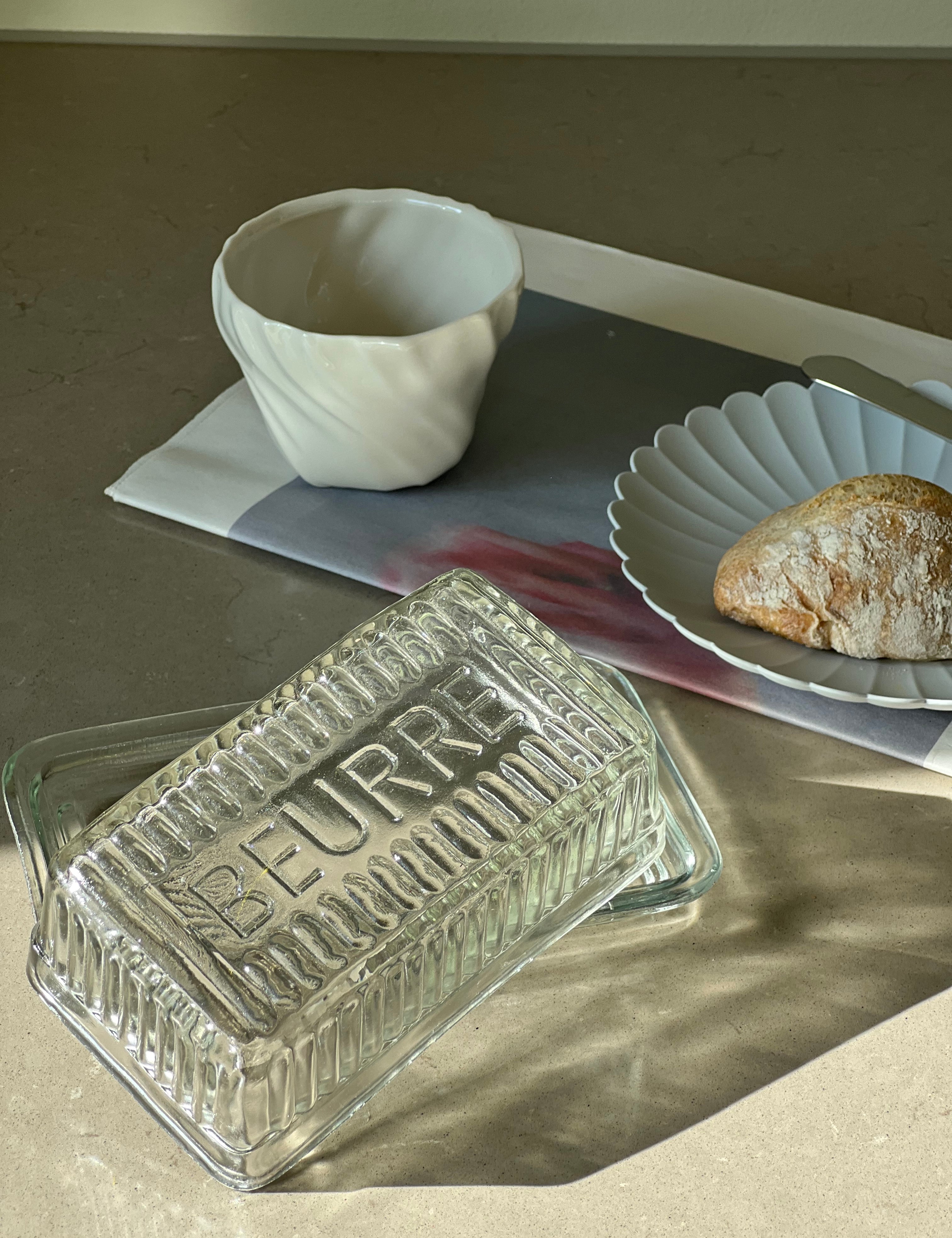 Smørboks i glas med låg Studio Hafnia