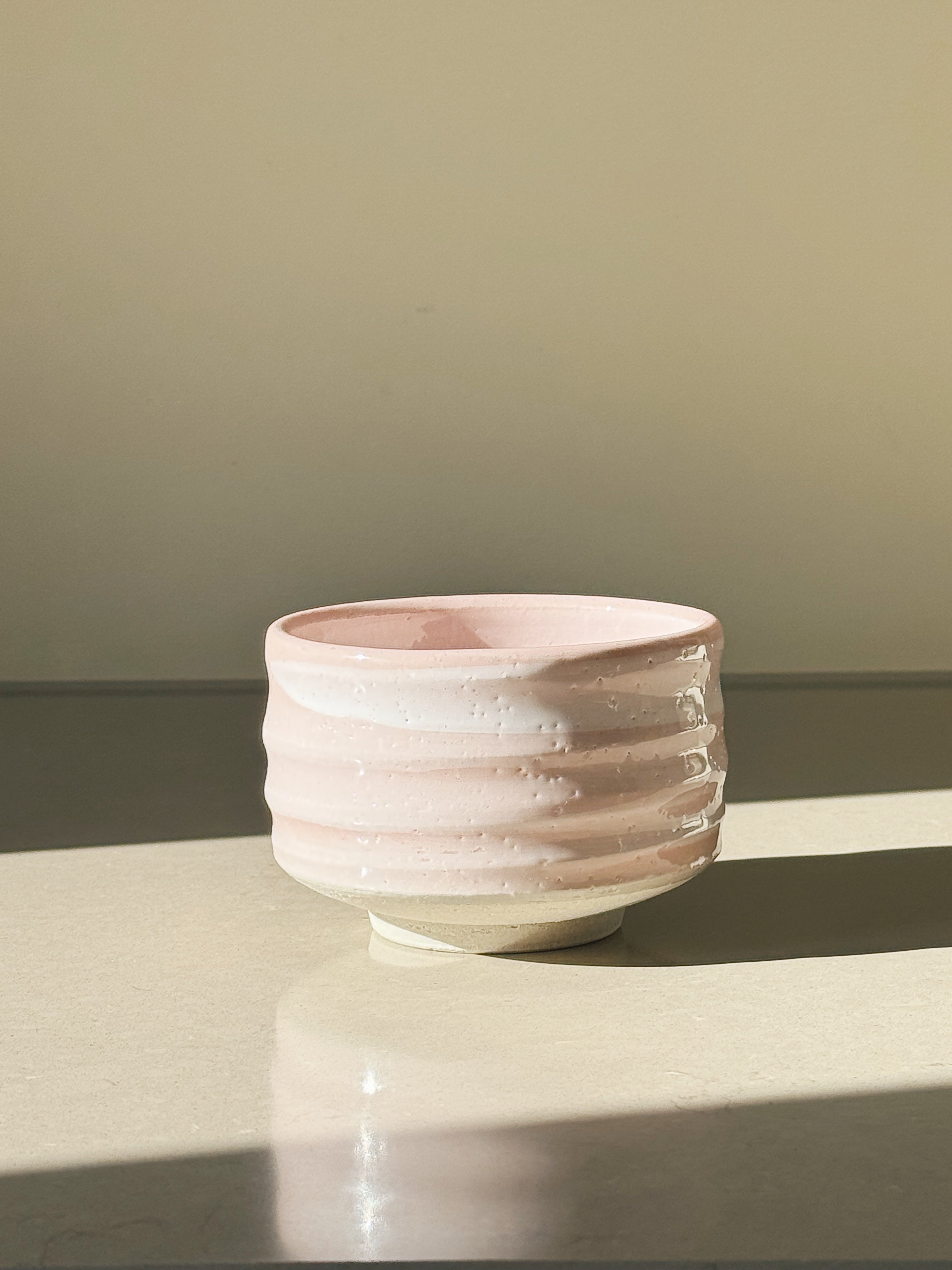 Matchaskål i Rosa Keramik | Mino Ware fra Japan – Ø 11 cm Studio Hafnia