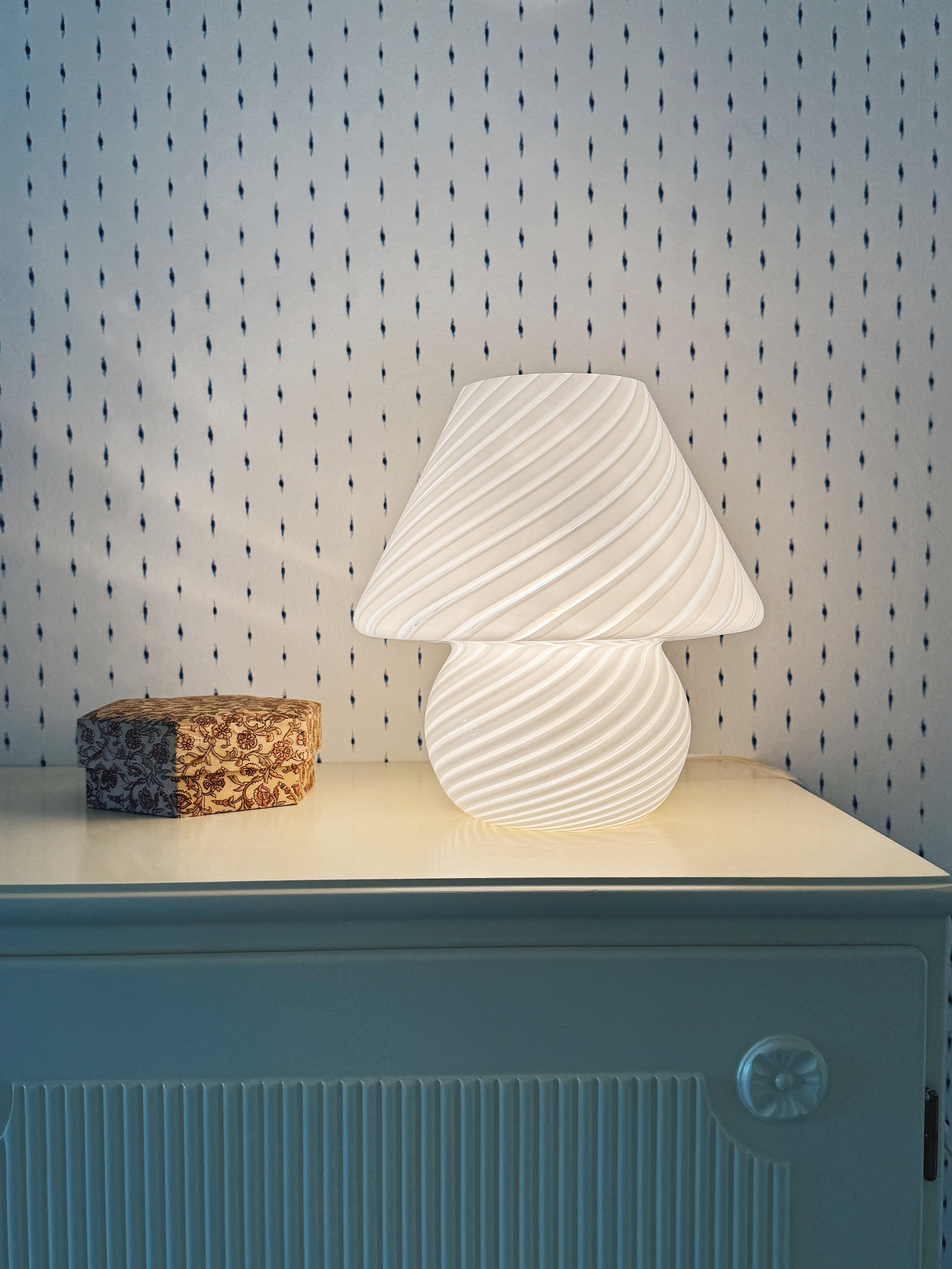 Vintage Murano Mushroom Bordlampe i Hvidt Glas | H25 cm Murano