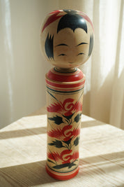 Vintage Kokeshi Dukke Nr. 246 fra Japan – Håndlavet | H 31 cm